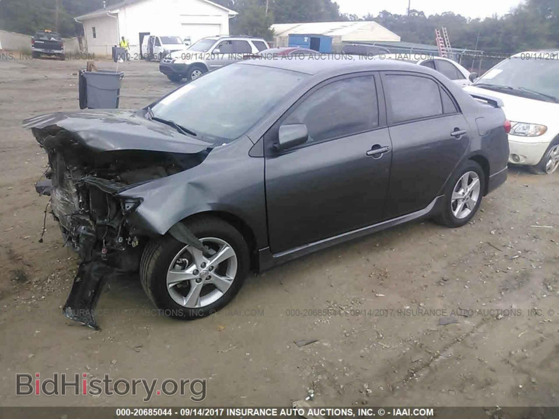 2011 Toyota Corolla - VIN: 2T1BU4EEXBC746036 - Photo 2