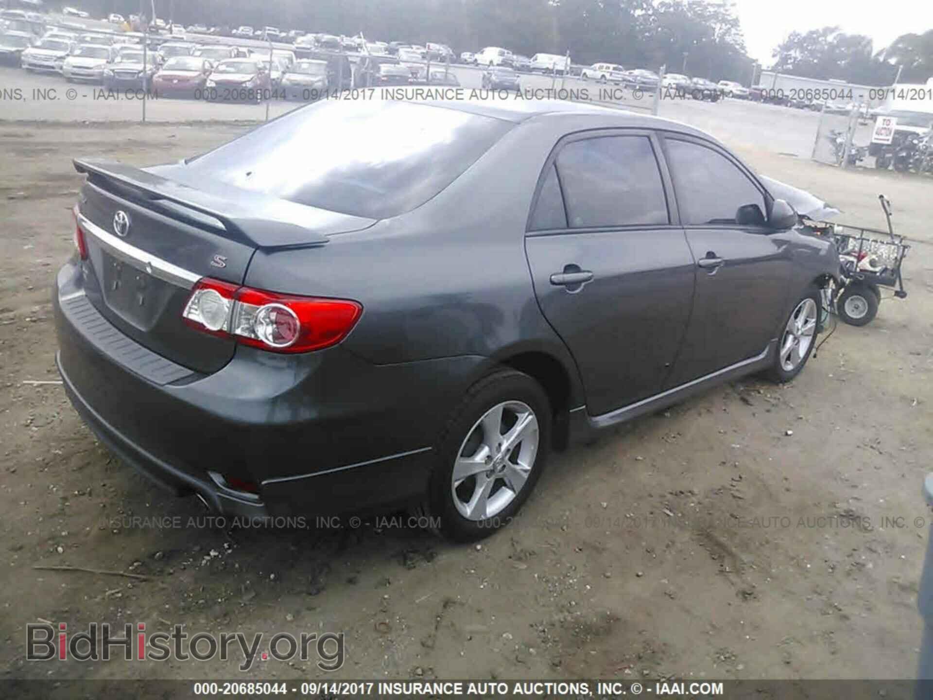 2011 Toyota Corolla - VIN: 2T1BU4EEXBC746036 - Photo 4
