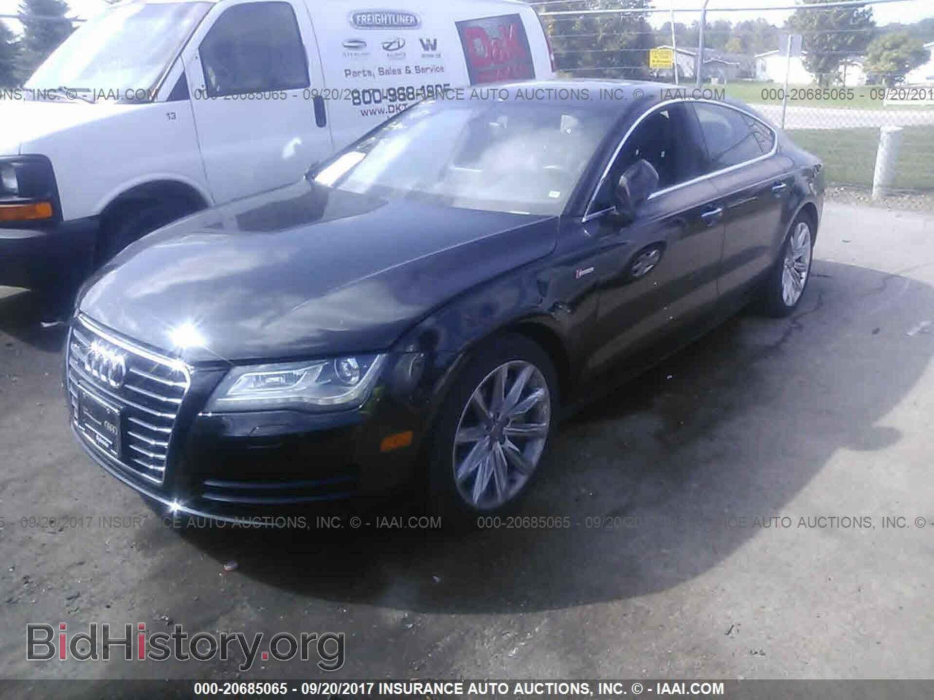 2013 Audi A7 - VIN: WAUYGAFC7DN070056 - Фото 2