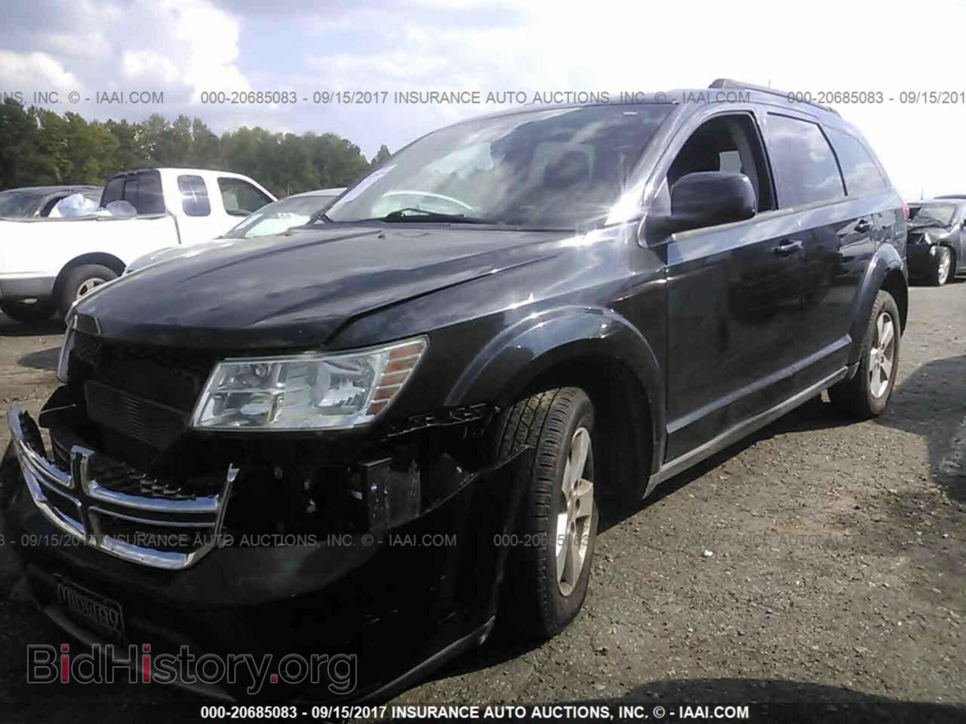 2011 Dodge Journey - VIN: 3D4PG1FG5BT539095 - Photo 2