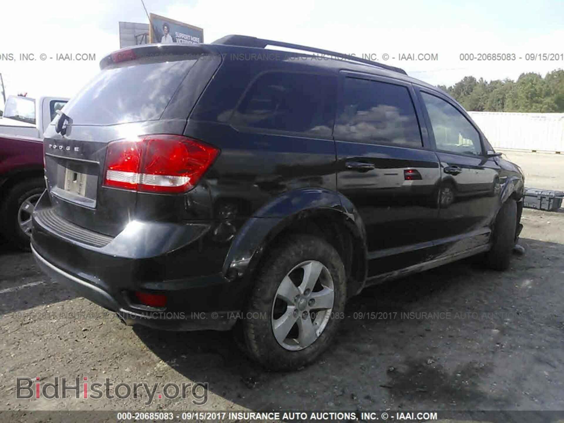 2011 Dodge Journey - VIN: 3D4PG1FG5BT539095 - Photo 4