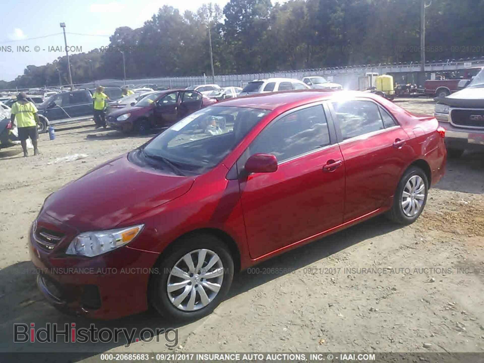 2013 Toyota Corolla - VIN: 5YFBU4EE9DP092682 - Photo 2