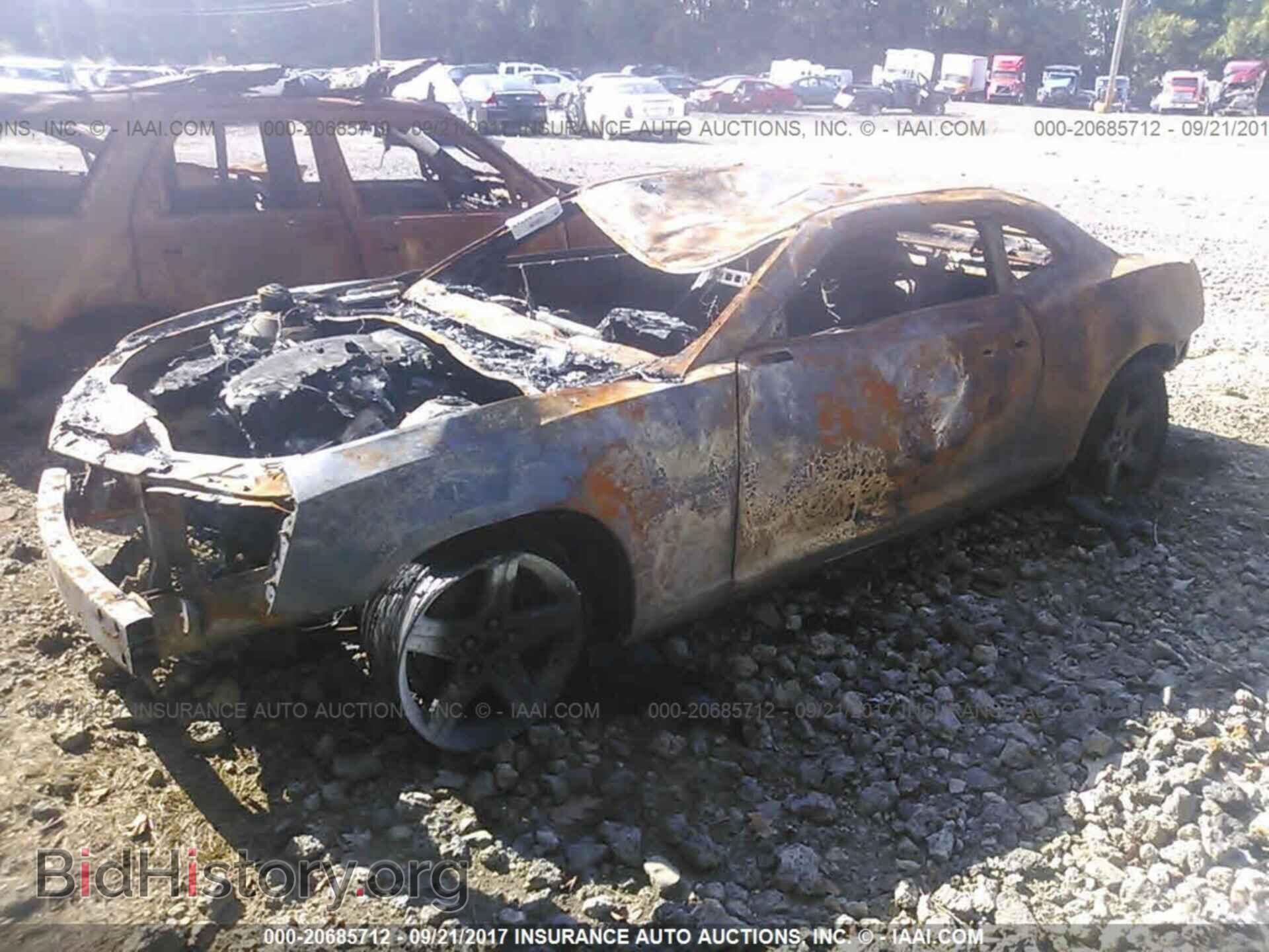 2011 Chevrolet Camaro - VIN: 2G1FF1ED5B9118413 - Фото 2