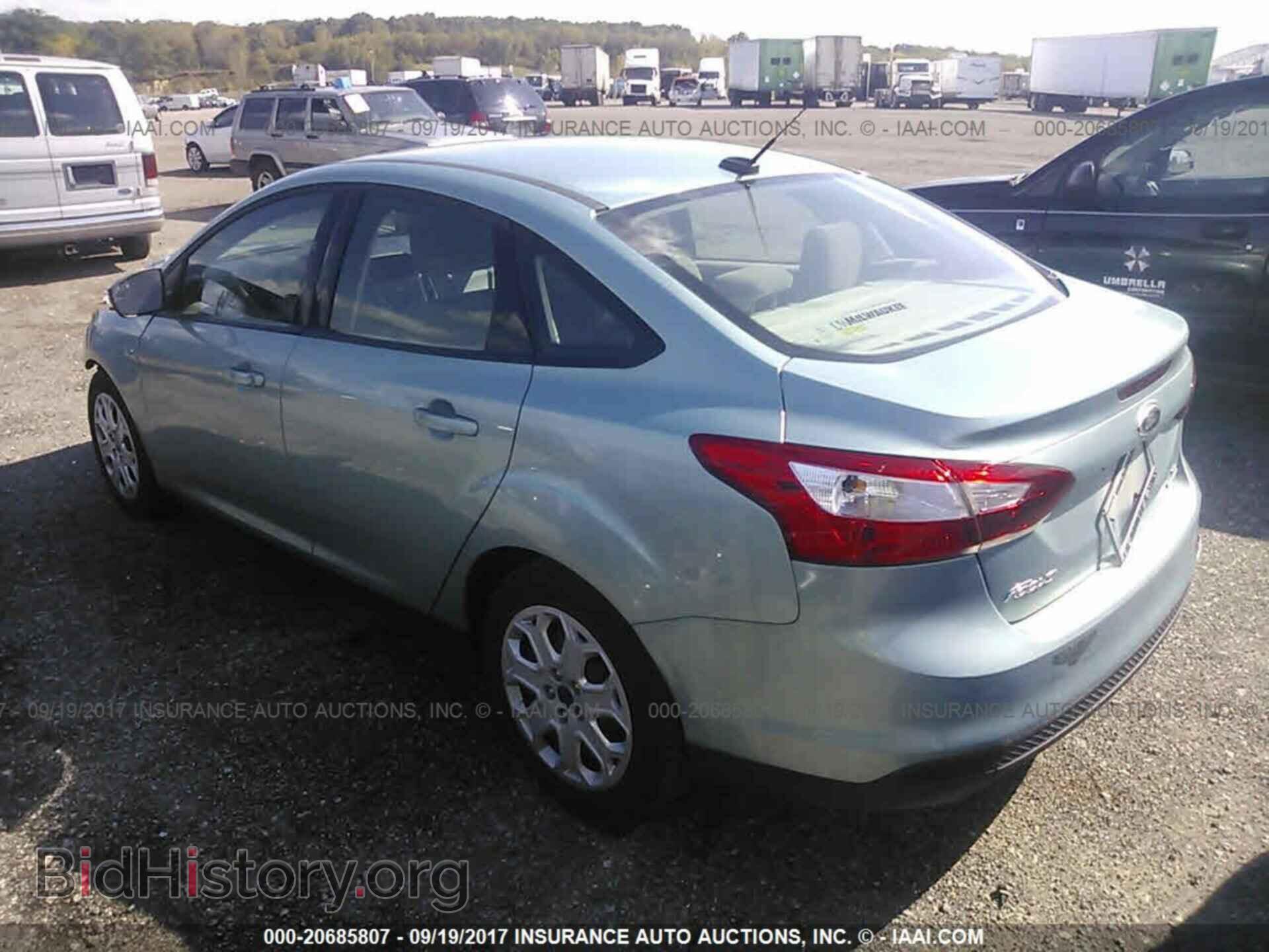 2012 Ford Focus - VIN: 1FAHP3F29CL456290 - Photo 3
