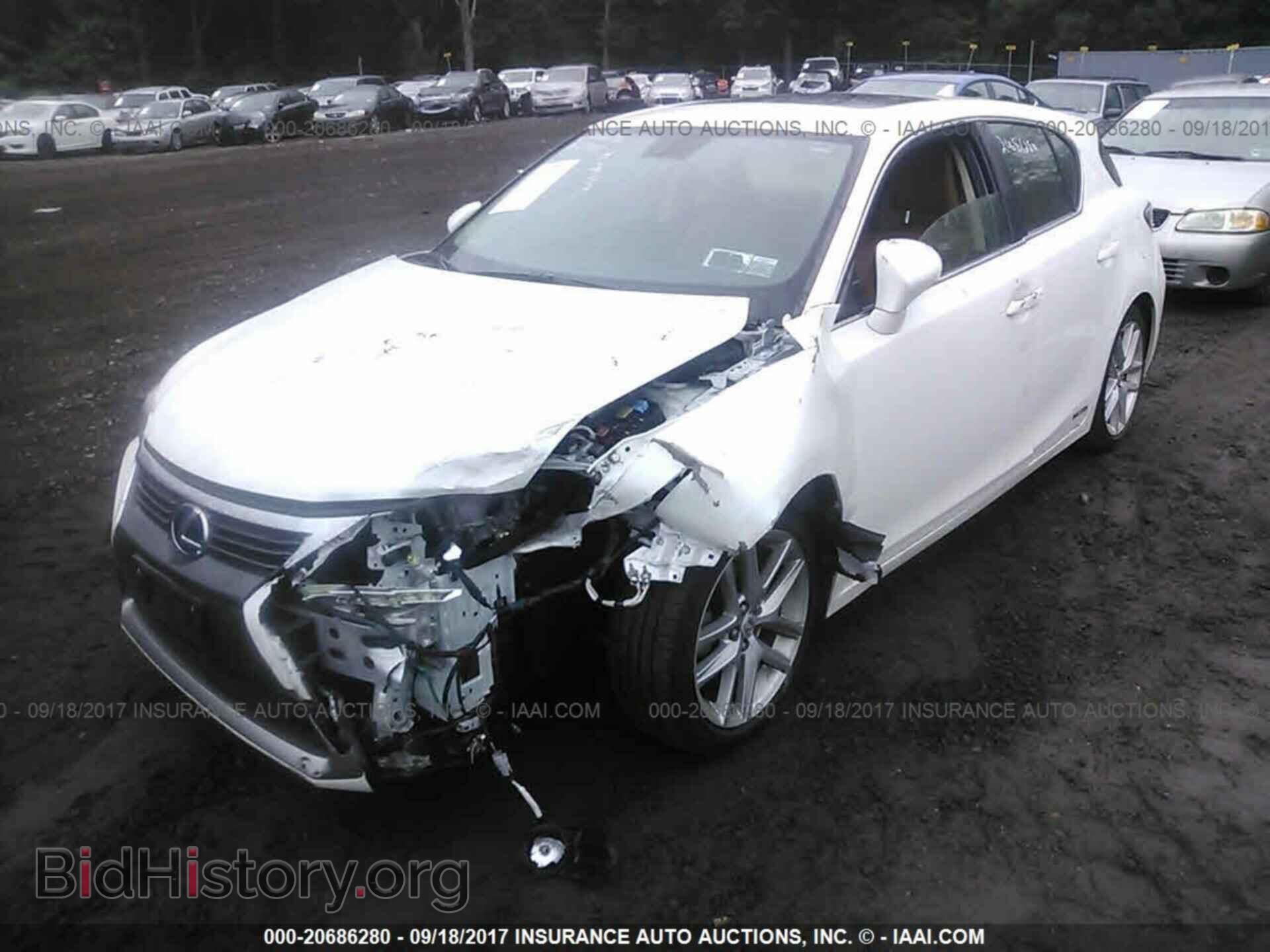 2014 Lexus Ct - VIN: JTHKD5BH8E2180545 - Photo 2