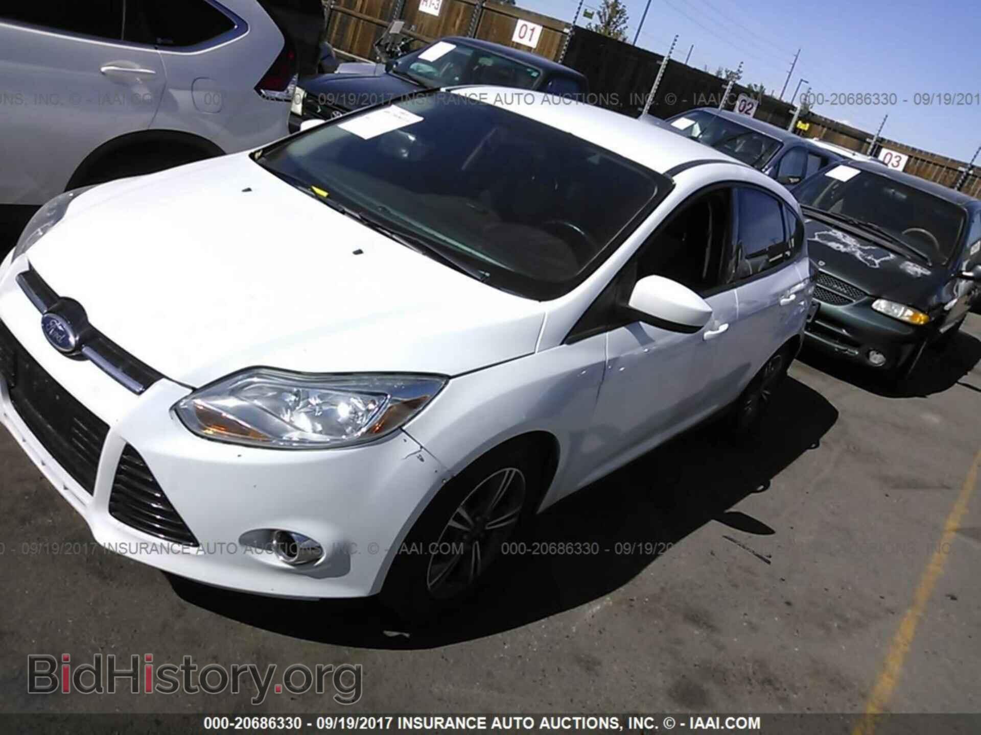 2012 Ford Focus - VIN: 1FAHP3K2XCL273440 - Фото 2