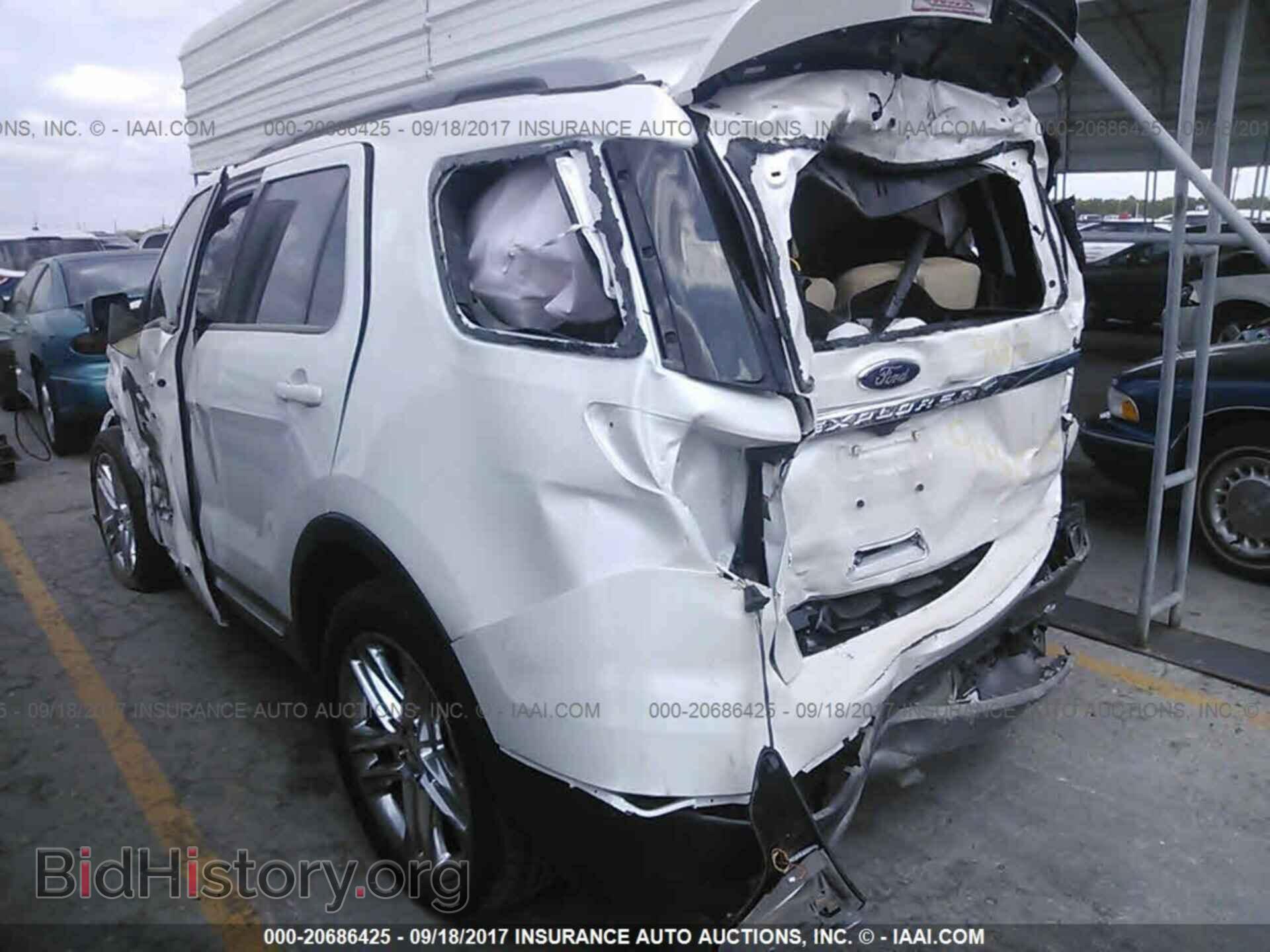2017 Ford Explorer - VIN: 1FM5K7D86HGB39301 - Photo 3