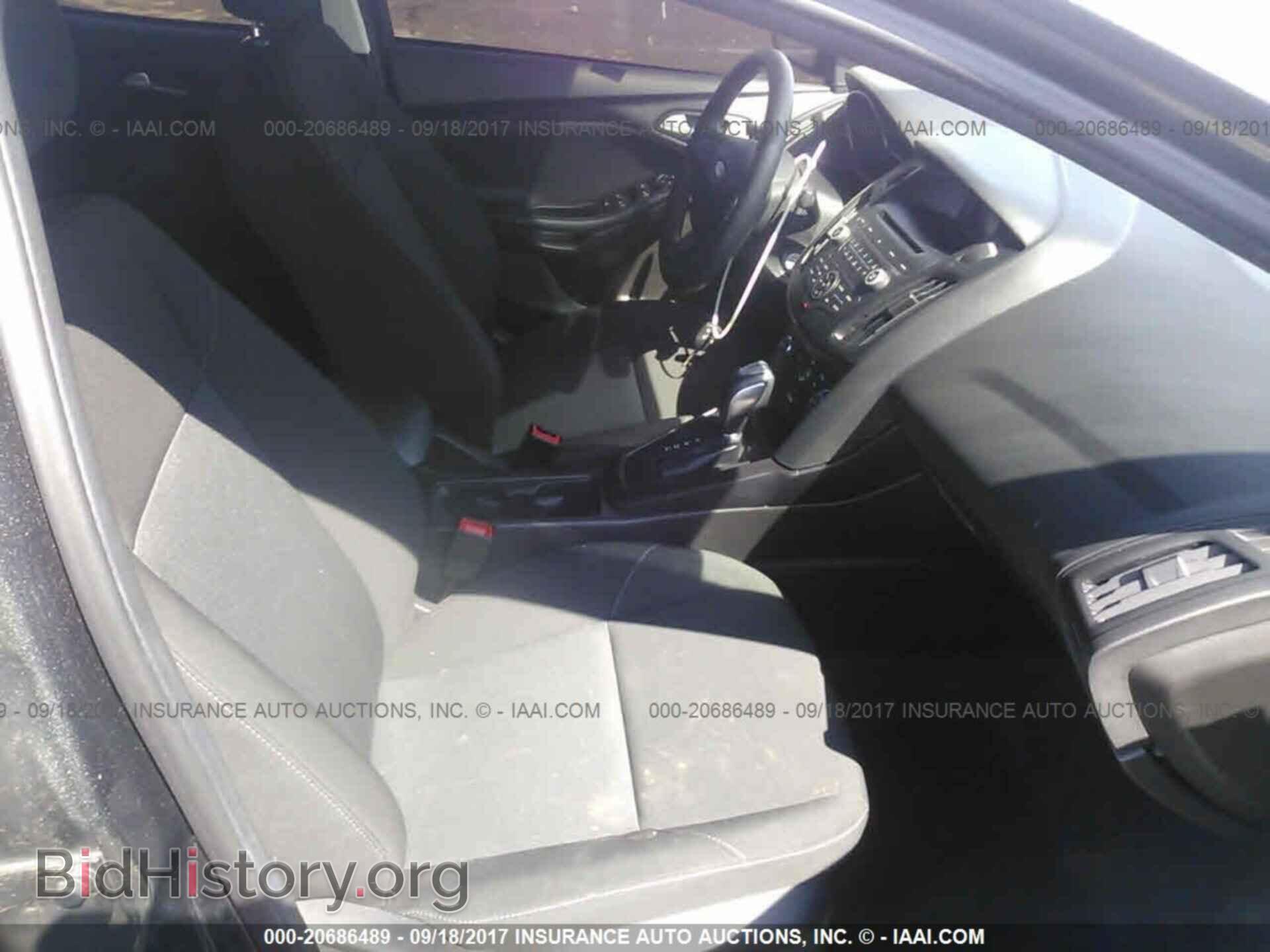 2016 Ford Focus - VIN: 1FADP3F27GL350263 - Фото 5