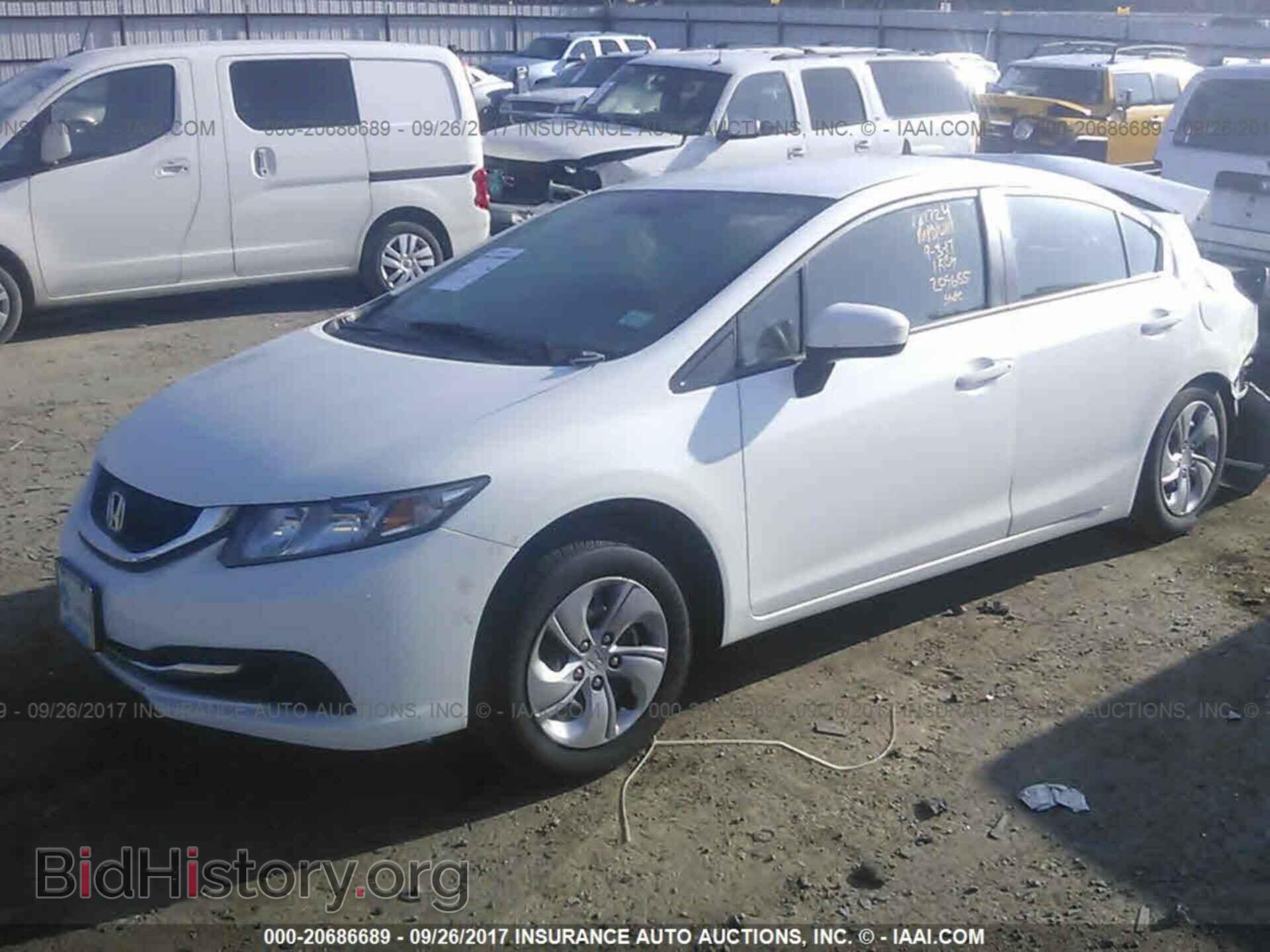 2014 Honda Civic - VIN: 19XFB2F55EE209655 - Фото 2