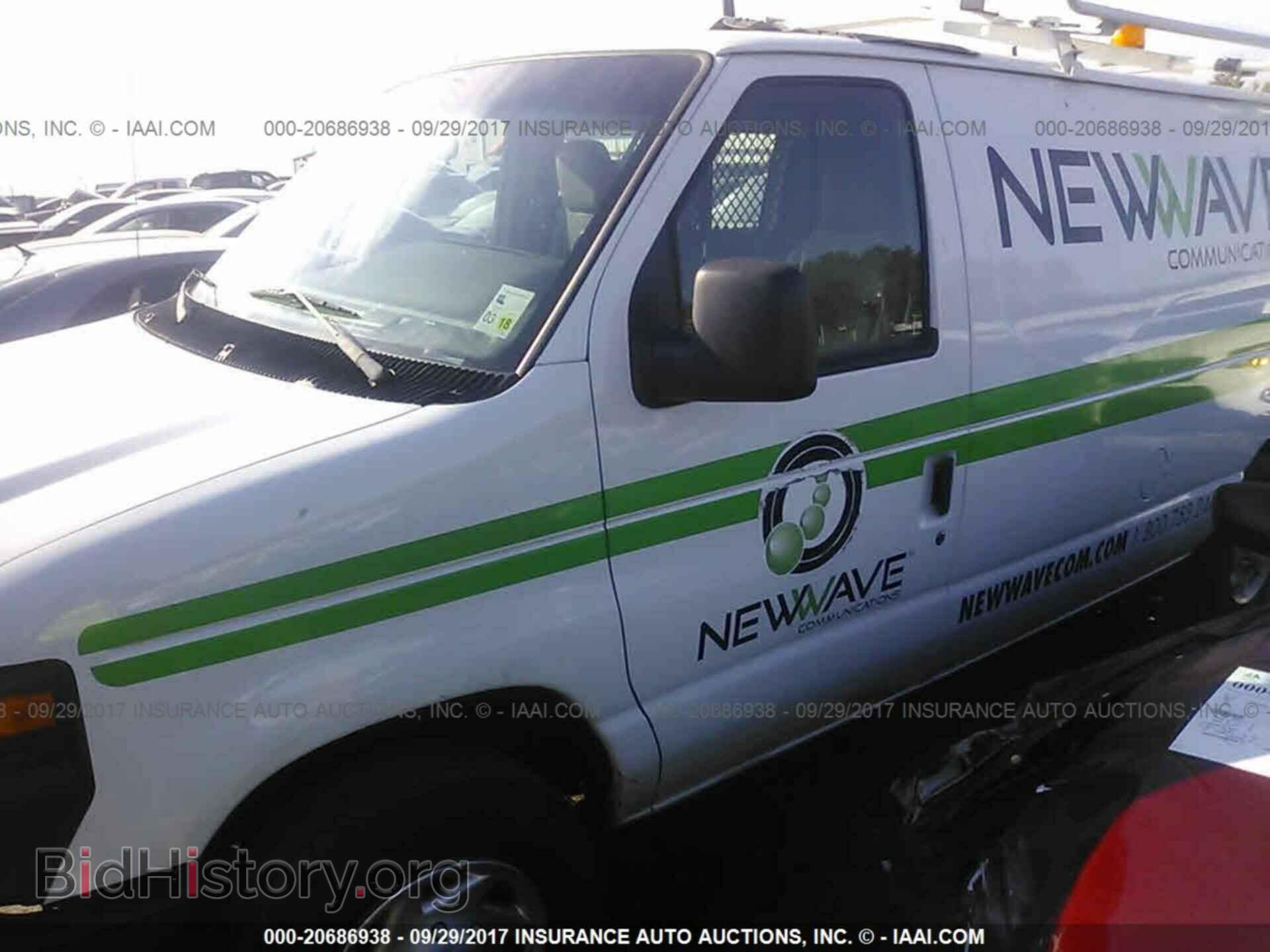 2013 Ford Econoline - VIN: 1FTNE1EW7DDB35453 - Фото 2