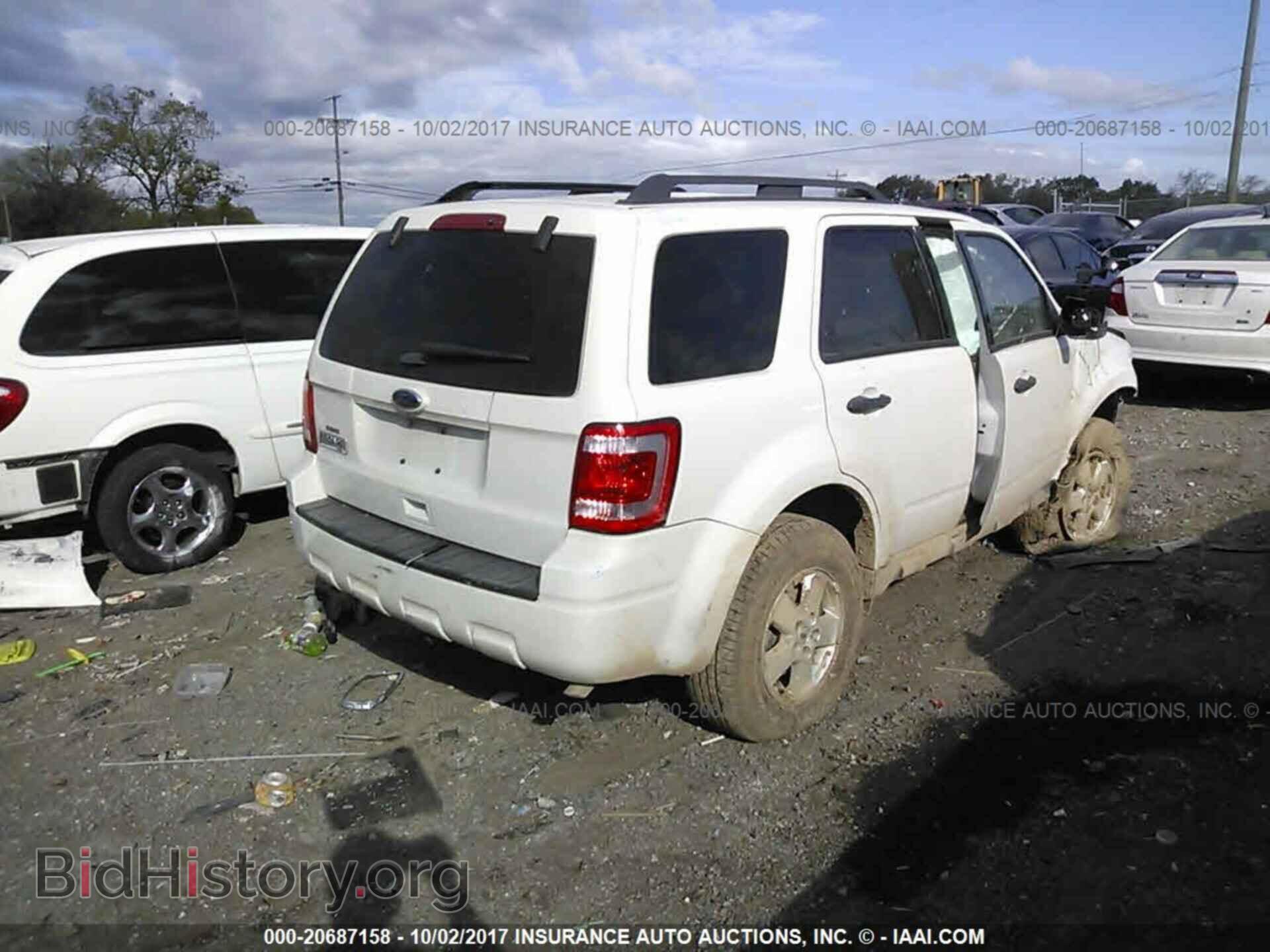 2012 Ford Escape - VIN: 1FMCU0D72CKB94270 - Photo 4