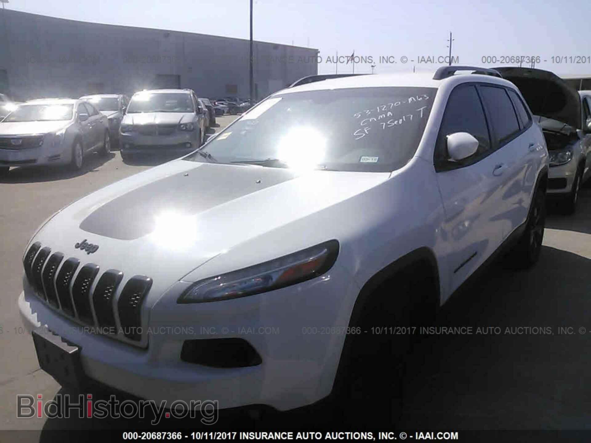 2015 Jeep Cherokee - VIN: 1C4PJLCB9FW723474 - Фото 2