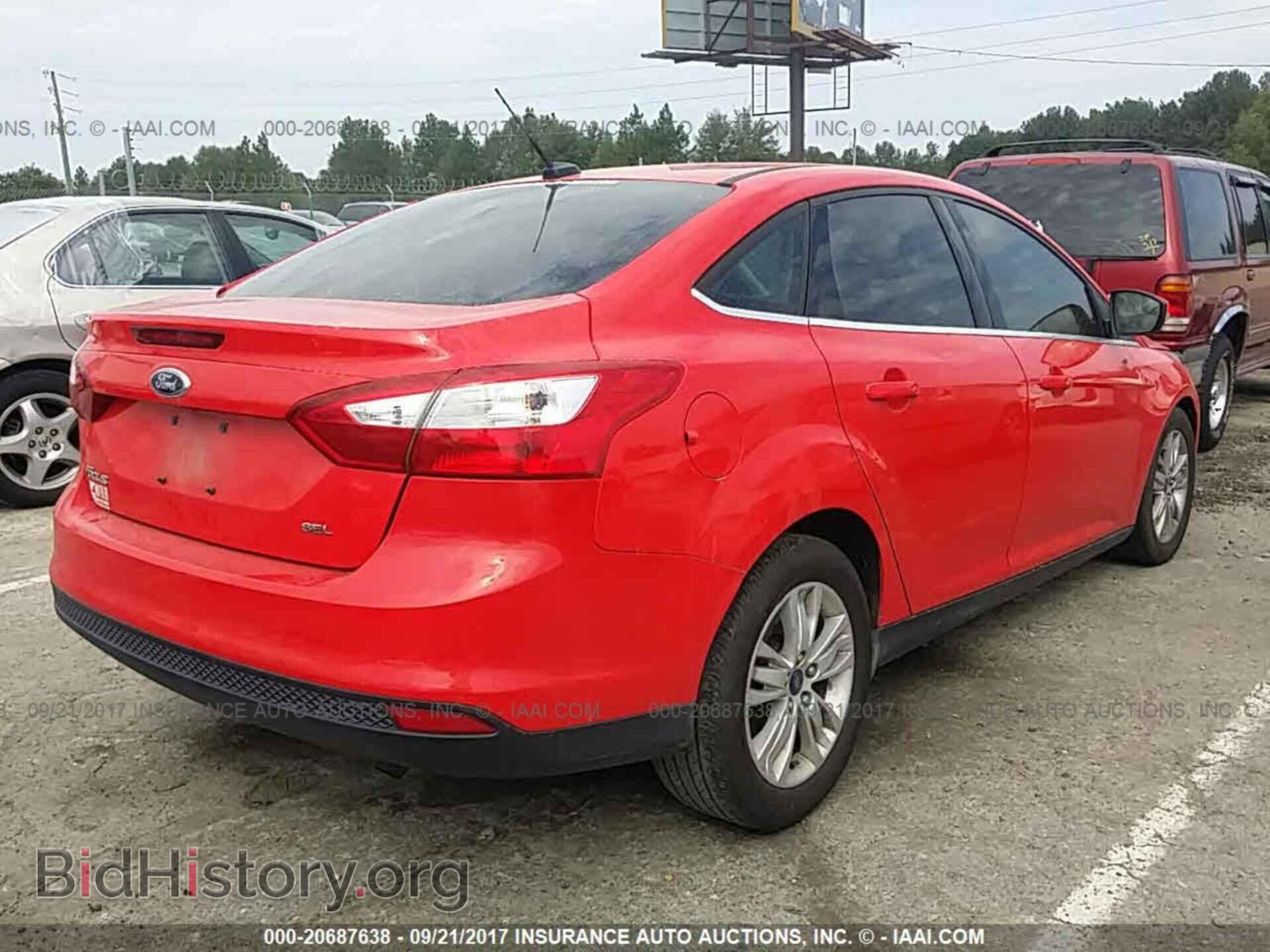 2012 Ford Focus - VIN: 1FAHP3H21CL184038 - Photo 4