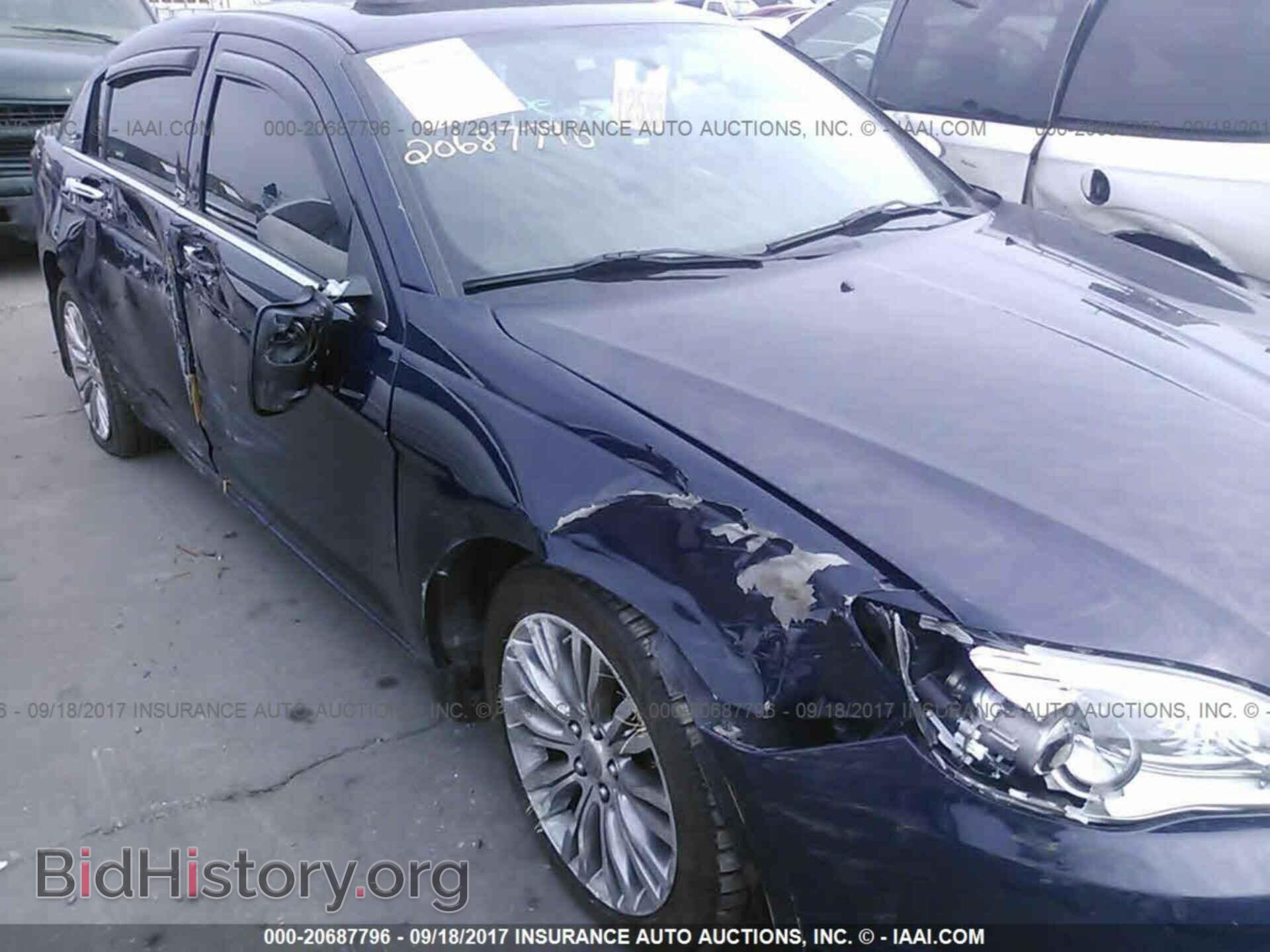 2013 Chrysler 200 - VIN: 1C3CCBCGXDN597762 - Фото 6