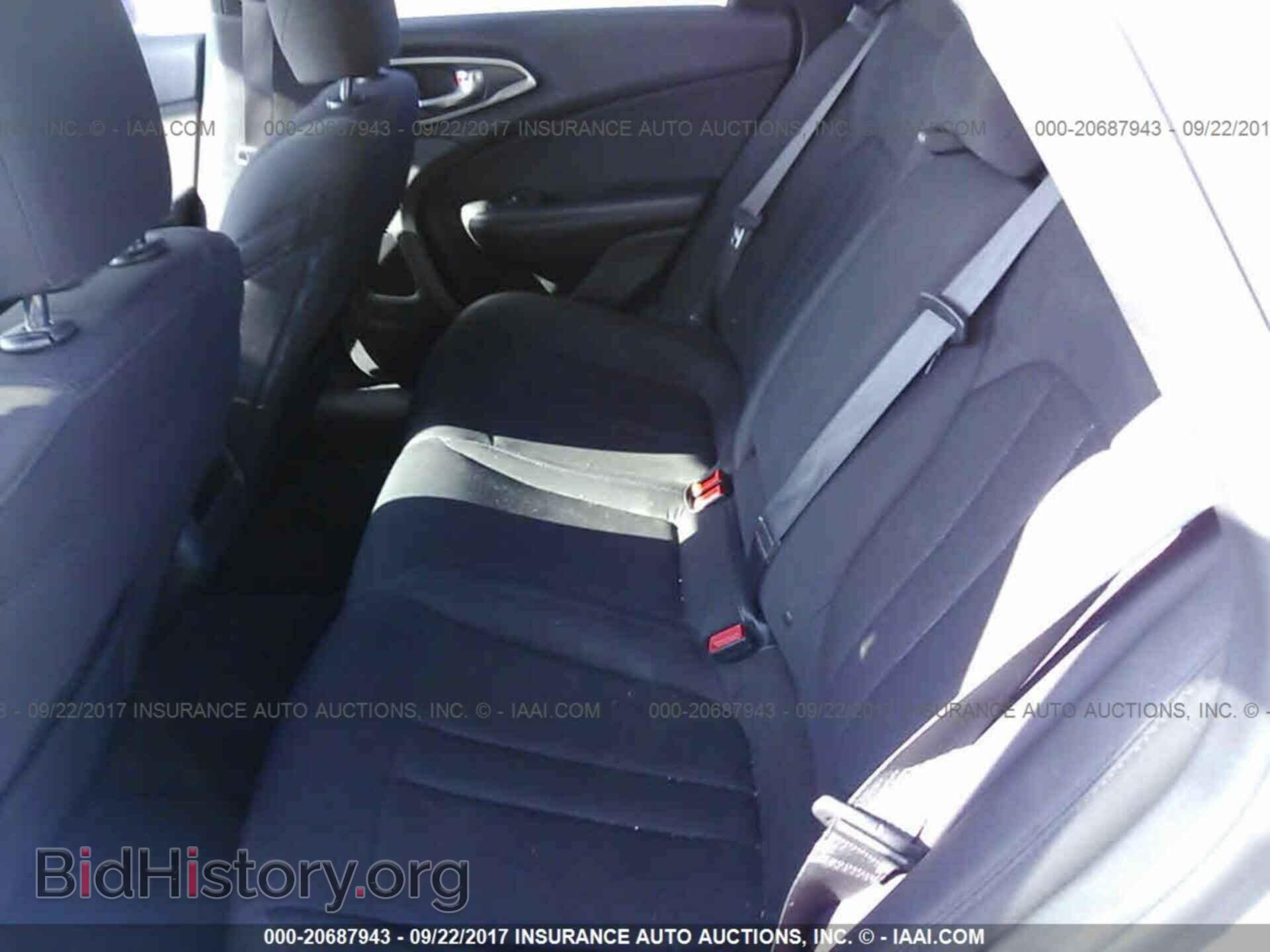 2015 Chrysler 200 - VIN: 1C3CCCAB2FN620970 - Photo 8