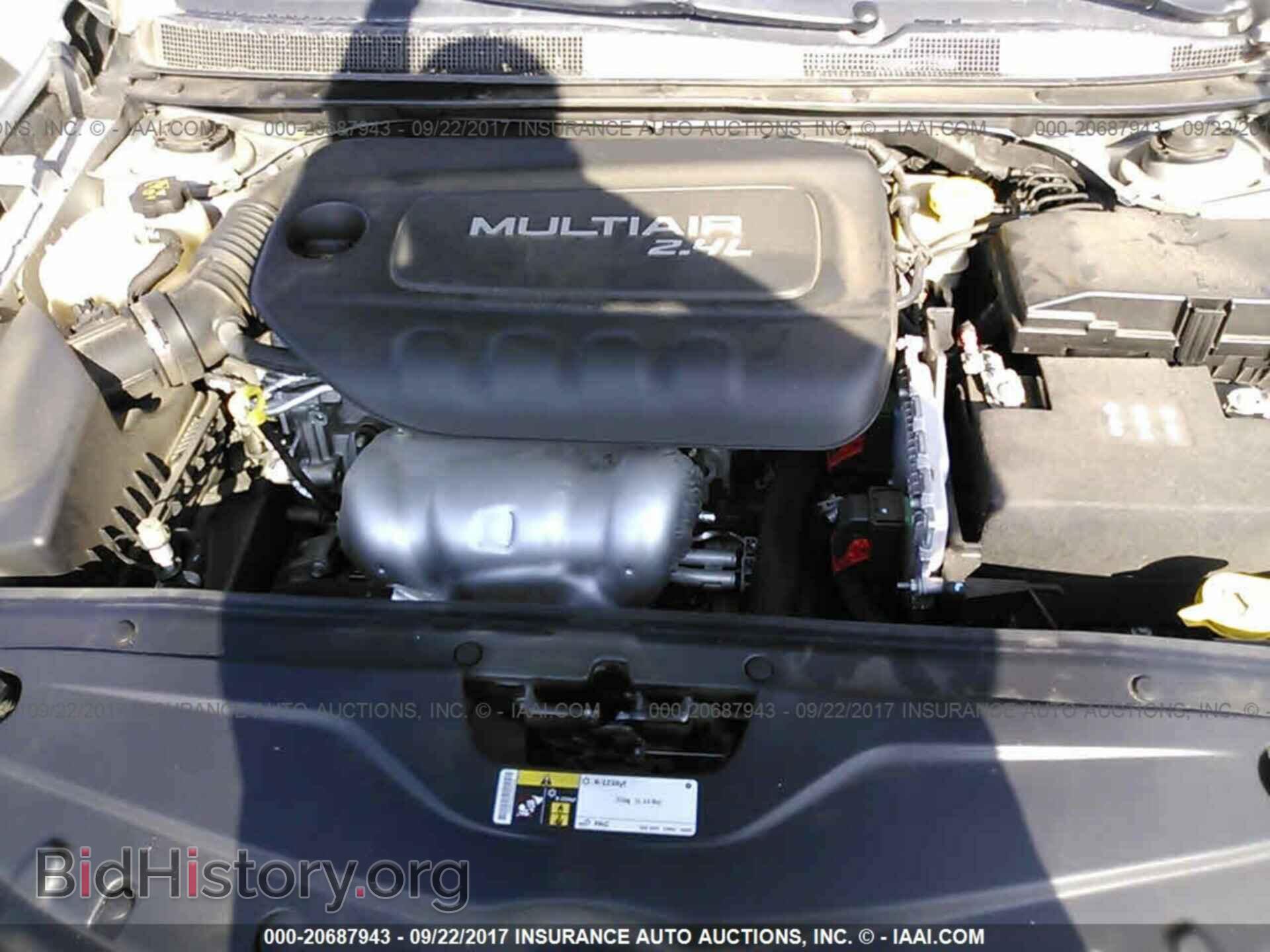 2015 Chrysler 200 - VIN: 1C3CCCAB2FN620970 - Photo 10