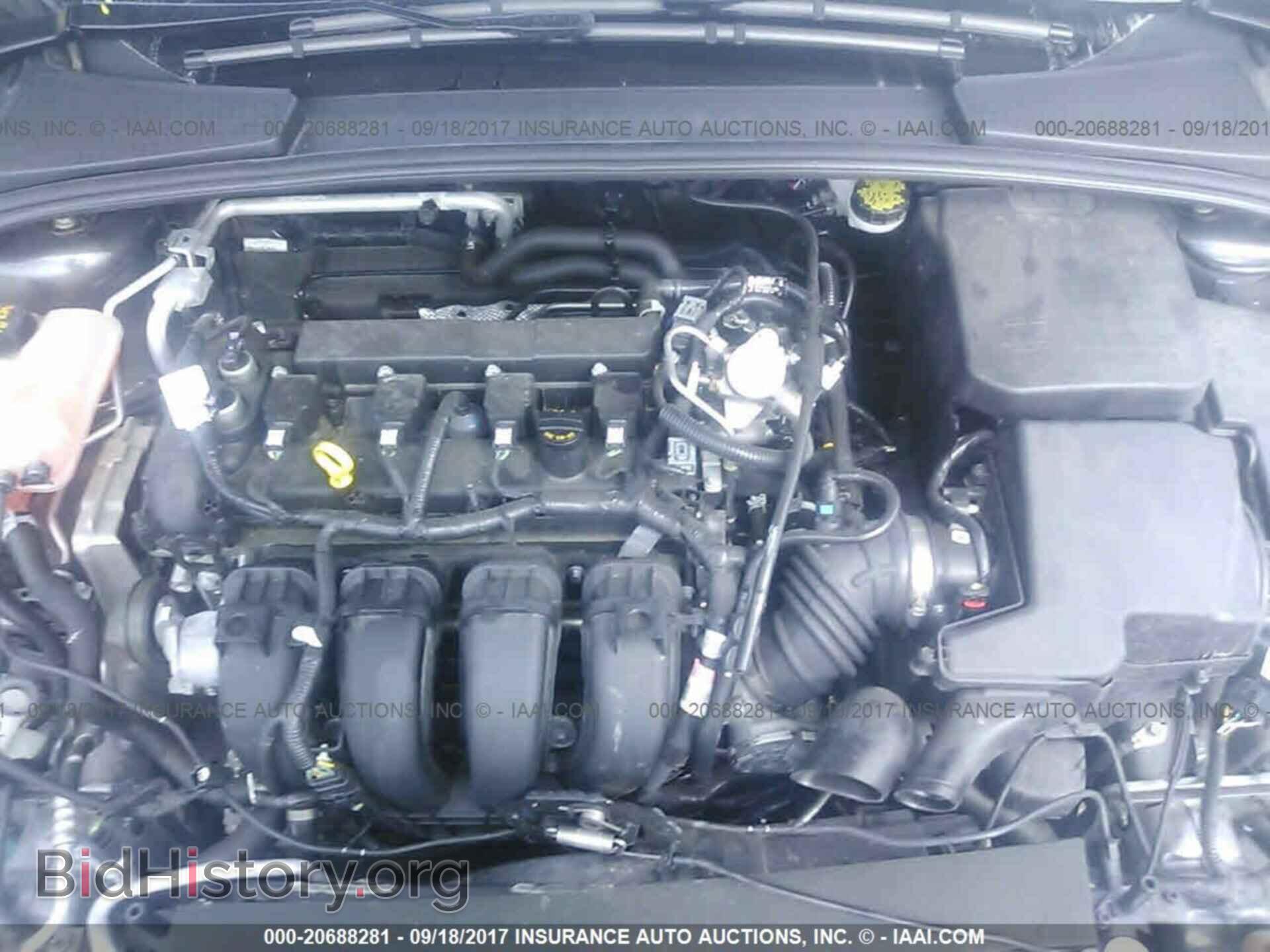 2016 Ford Focus - VIN: 1FADP3K23GL358575 - Photo 10