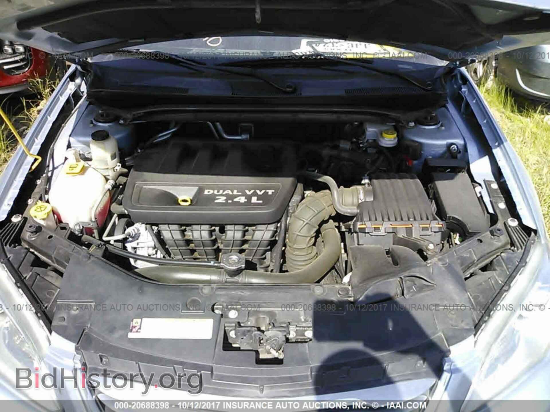 2013 Chrysler 200 - VIN: 1C3CCBBB8DN744232 - Photo 10