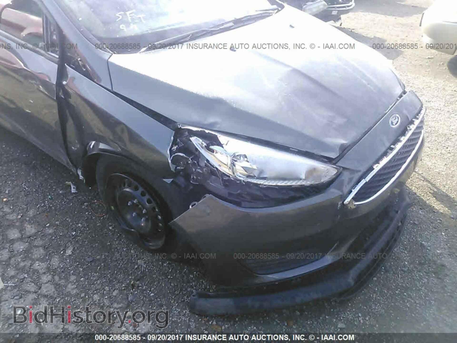 2017 Ford Focus - VIN: 1FADP3E24HL209606 - Photo 6