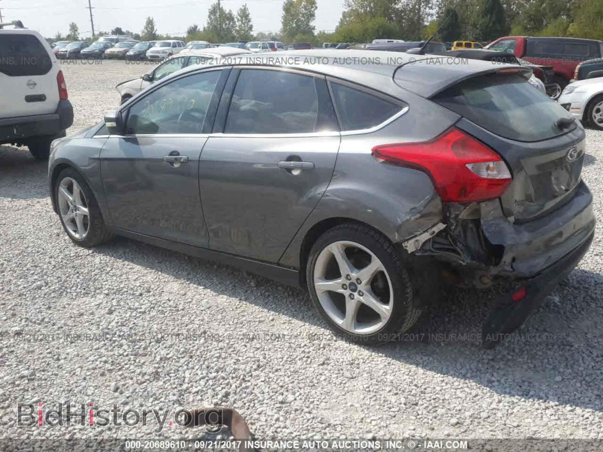 2012 Ford Focus - VIN: 1FAHP3N29CL310957 - Photo 3