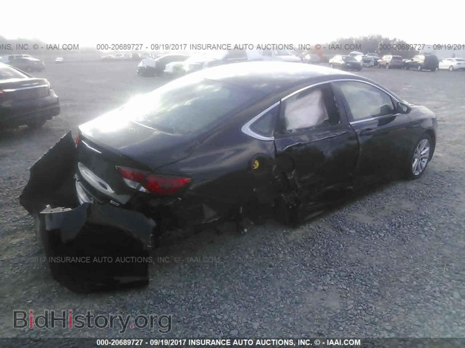 2016 Chrysler 200 - VIN: 1C3CCCABXGN165951 - Photo 4