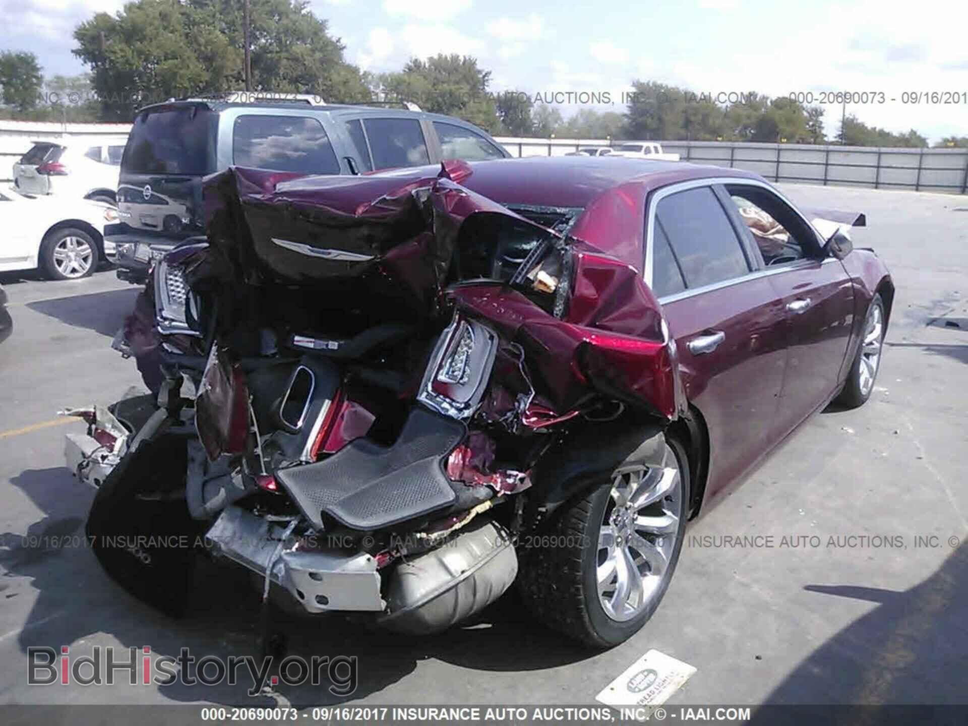 2015 Chrysler 300c - VIN: 2C3CCAPT7FH849321 - Фото 4