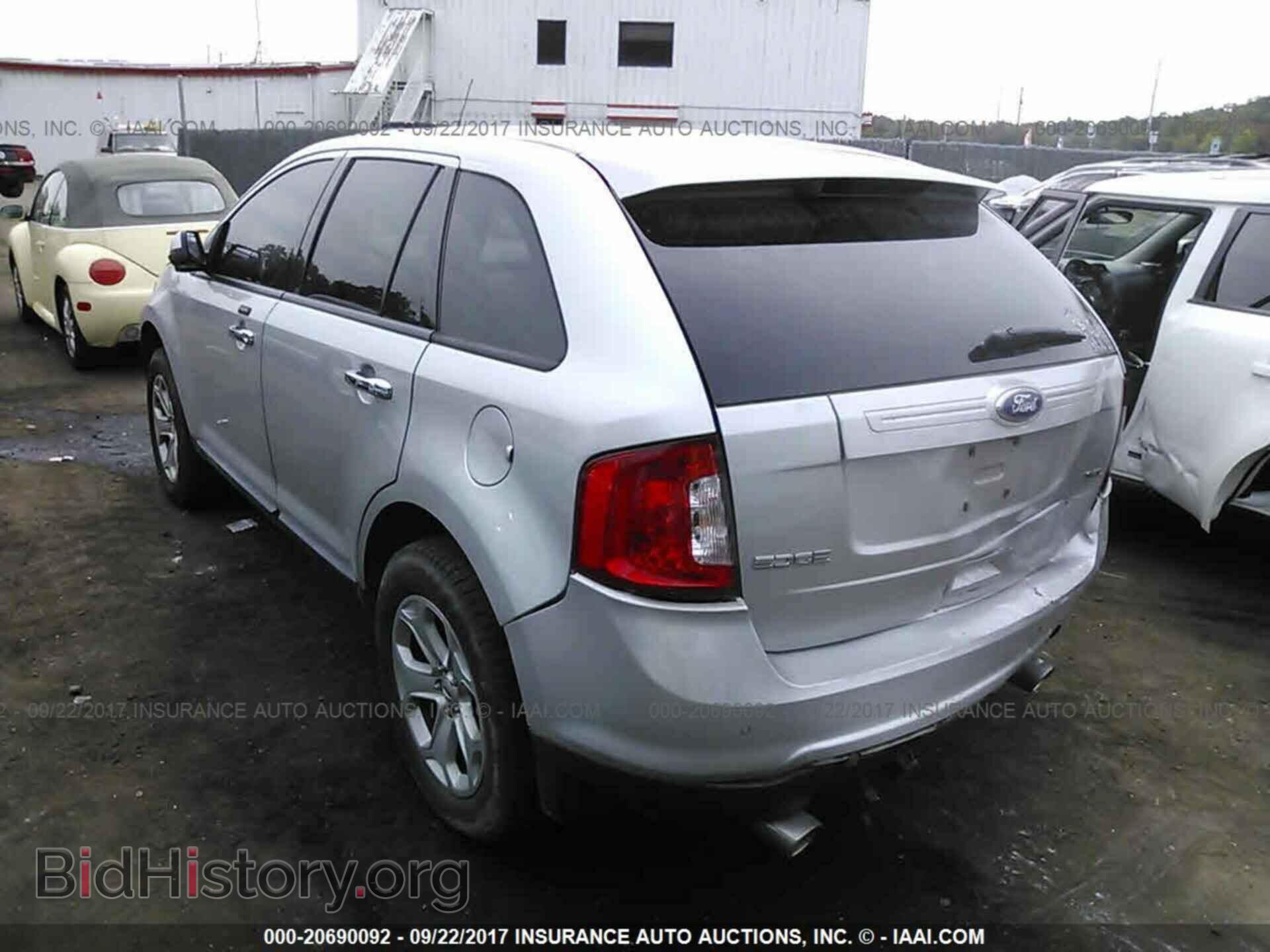 2011 Ford Edge - VIN: 2FMDK3JC2BBB26105 - Photo 3