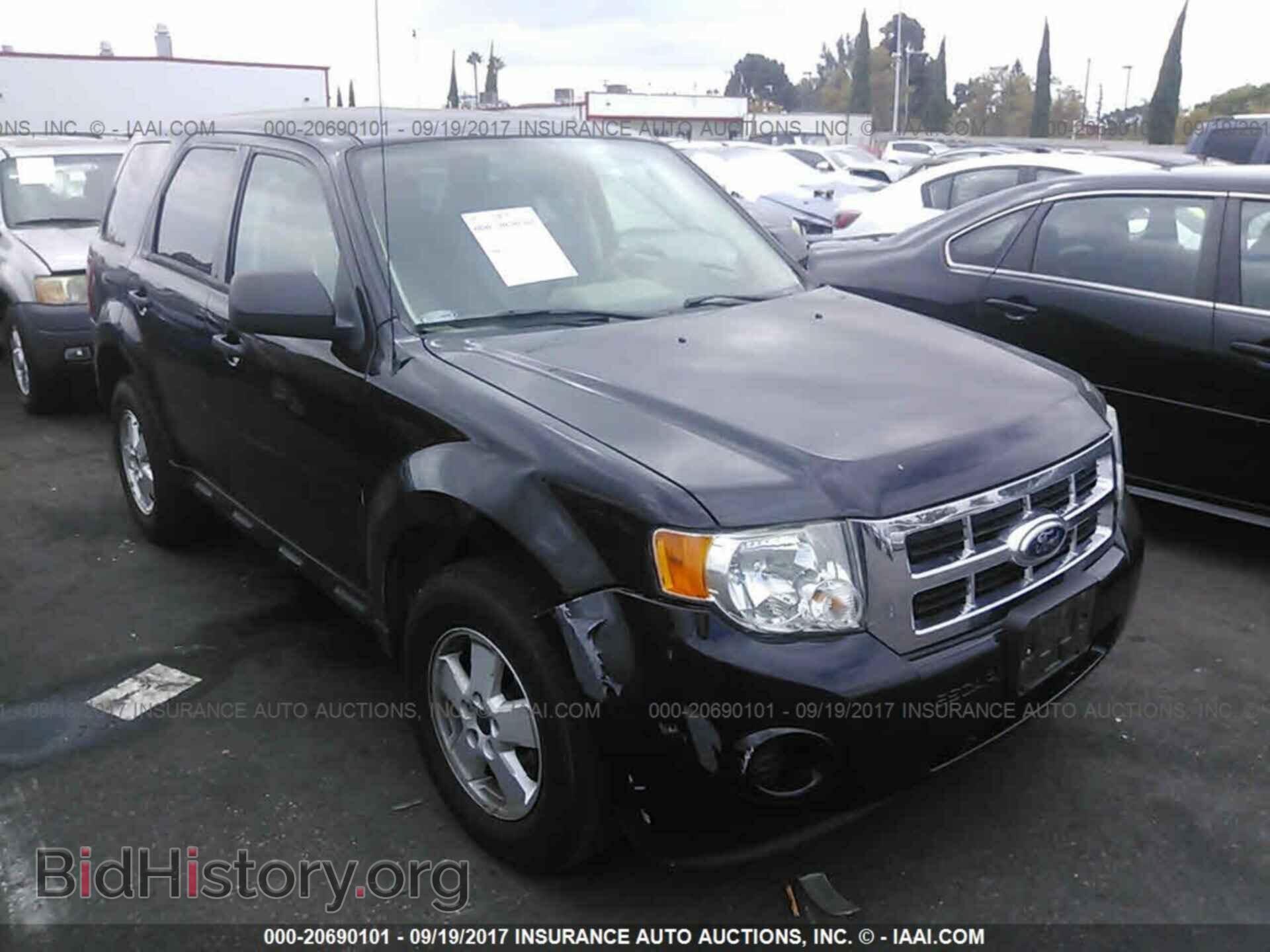 Photo 1FMCU0C71CKB31727 - Ford Escape 2012