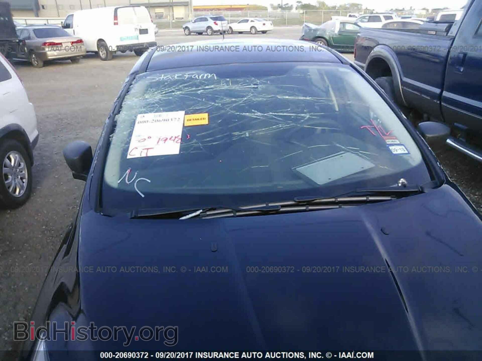 2016 Ford Focus - VIN: 1FADP3E28GL379210 - Photo 6