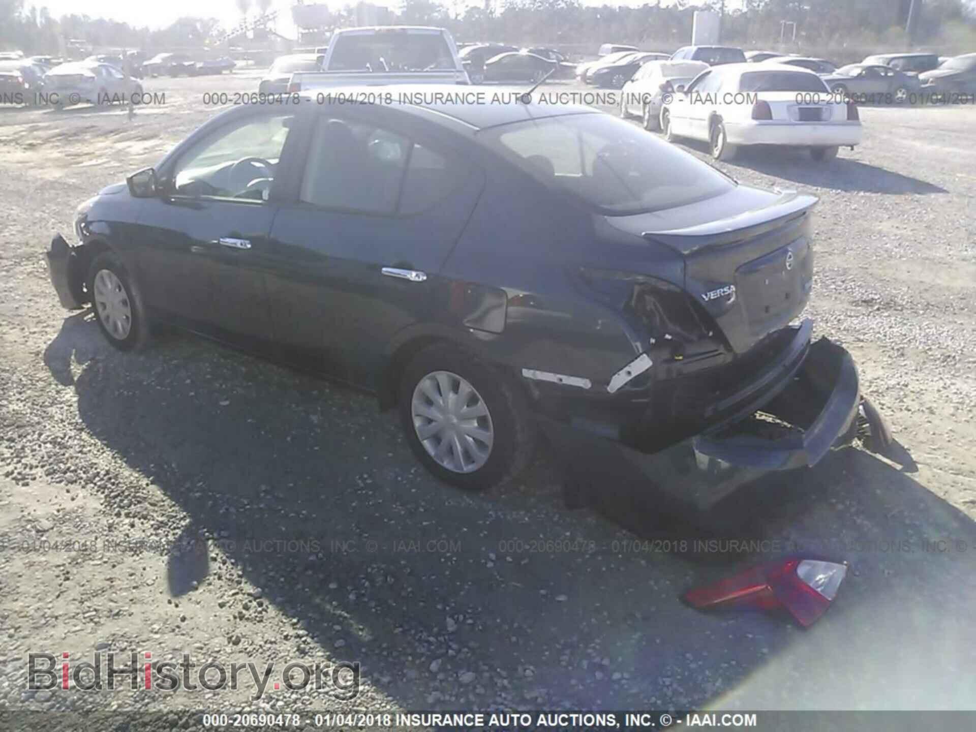 2016 Nissan Versa - VIN: 3N1CN7AP1GL888809 - Photo 3