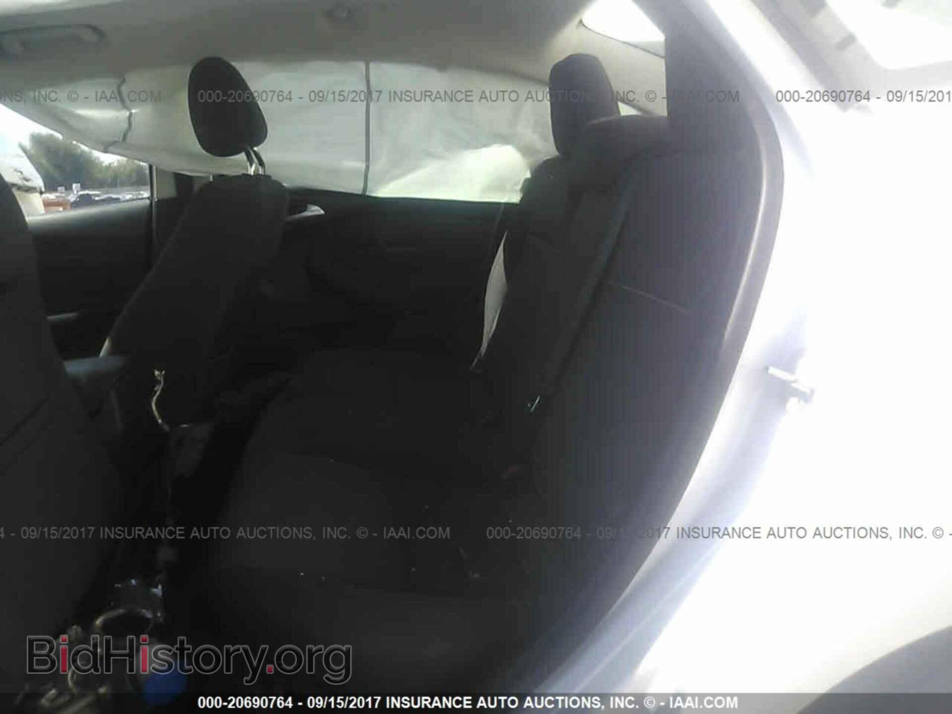 2012 Ford Focus - VIN: 1FAHP3H26CL176565 - Photo 8