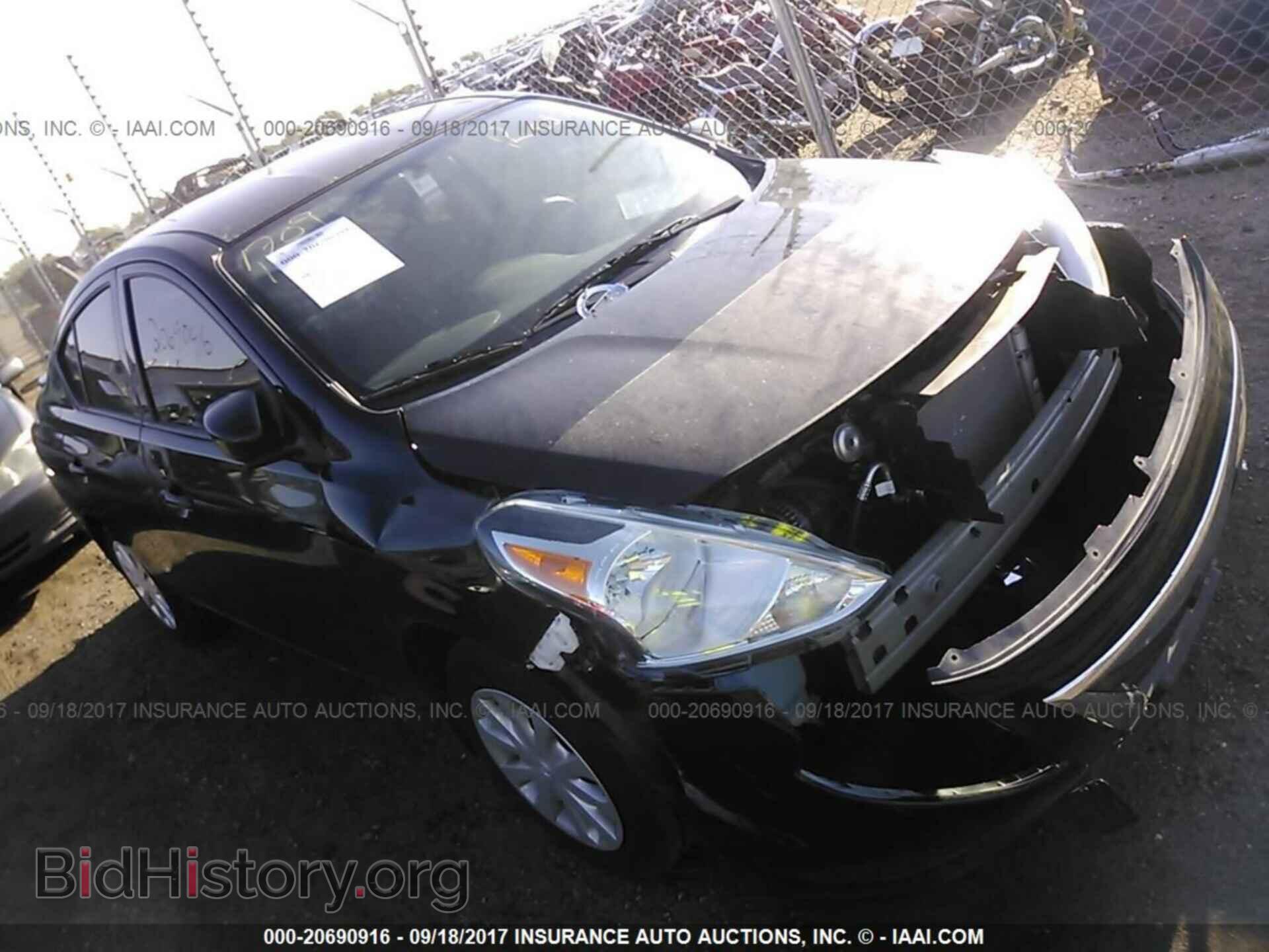 Photo 3N1CN7AP2HL817877 - Nissan Versa 2017