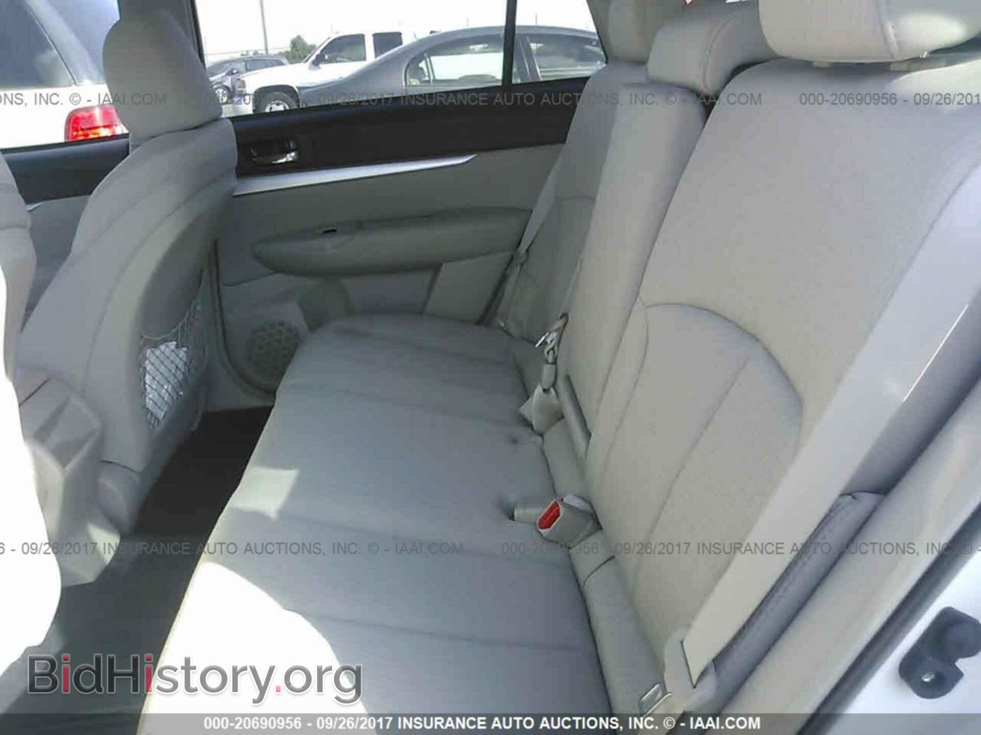 2011 Subaru Outback - VIN: 4S4BRBCC1B3357913 - Фото 8