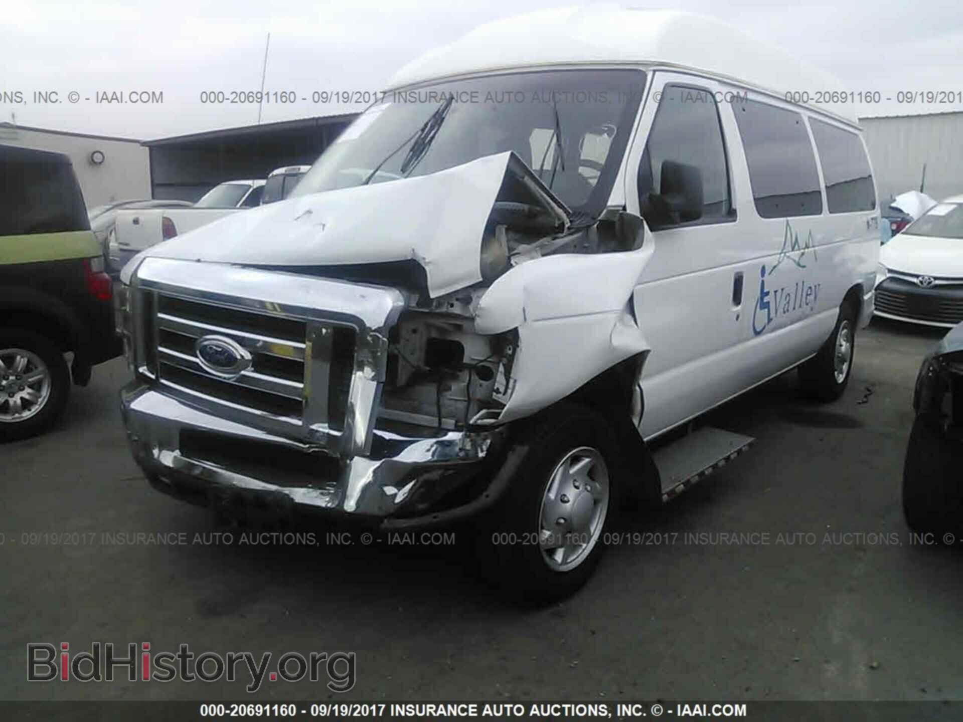 2014 Ford Econoline - VIN: 1FTNE1EW4EDA35828 - Фото 2