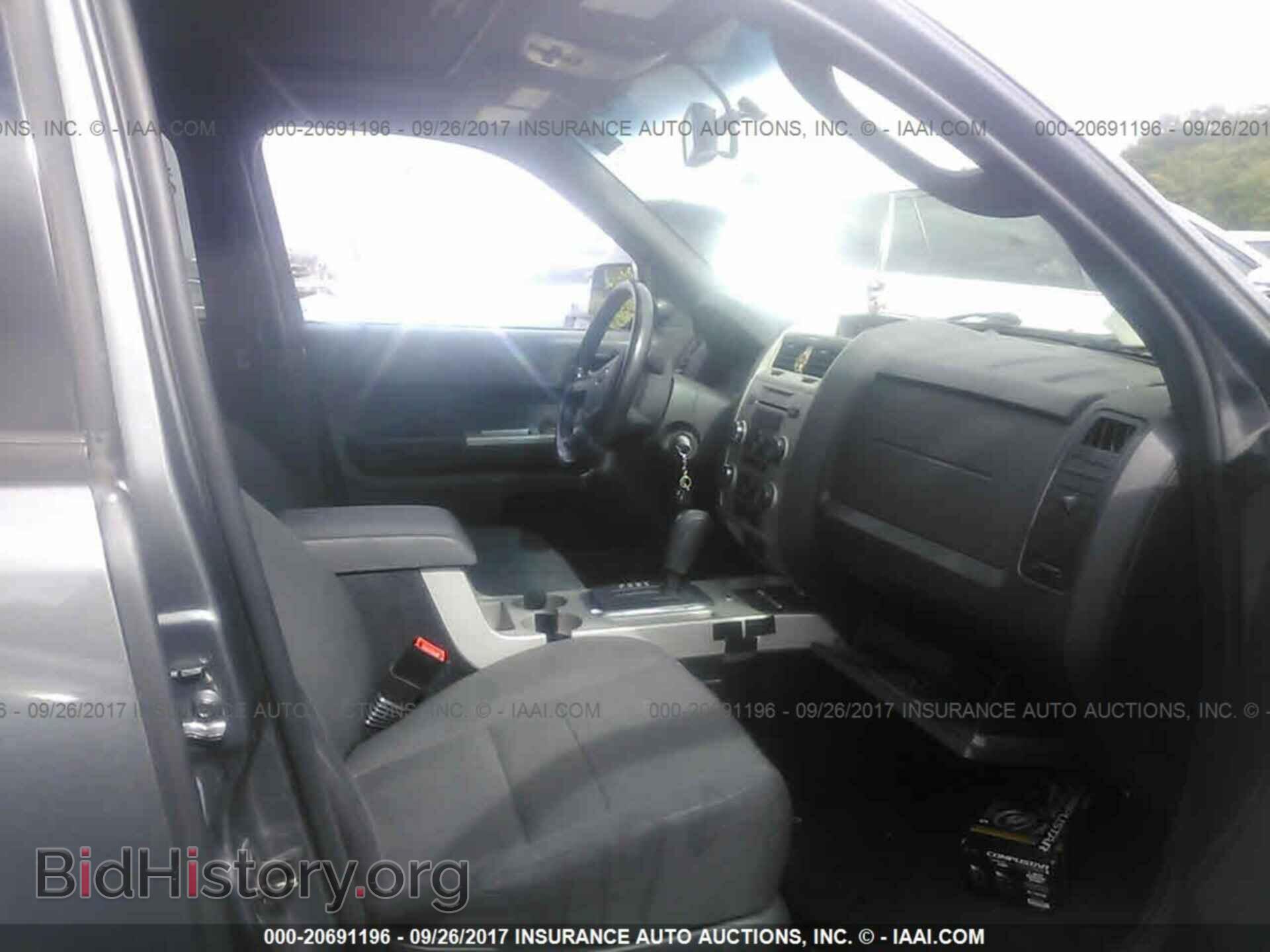2011 Ford Escape - VIN: 1FMCU0D79BKB08466 - Фото 5