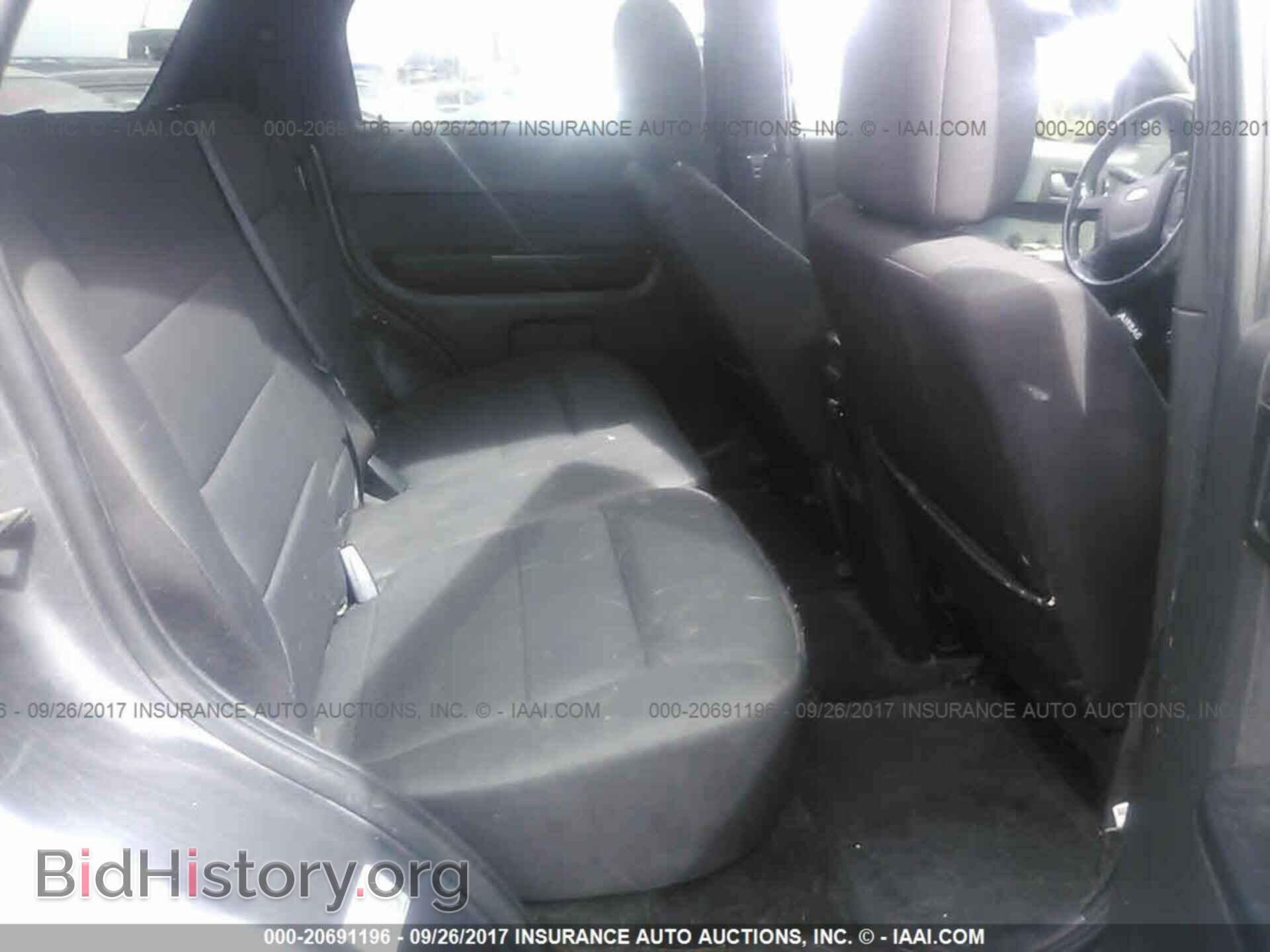 2011 Ford Escape - VIN: 1FMCU0D79BKB08466 - Фото 8