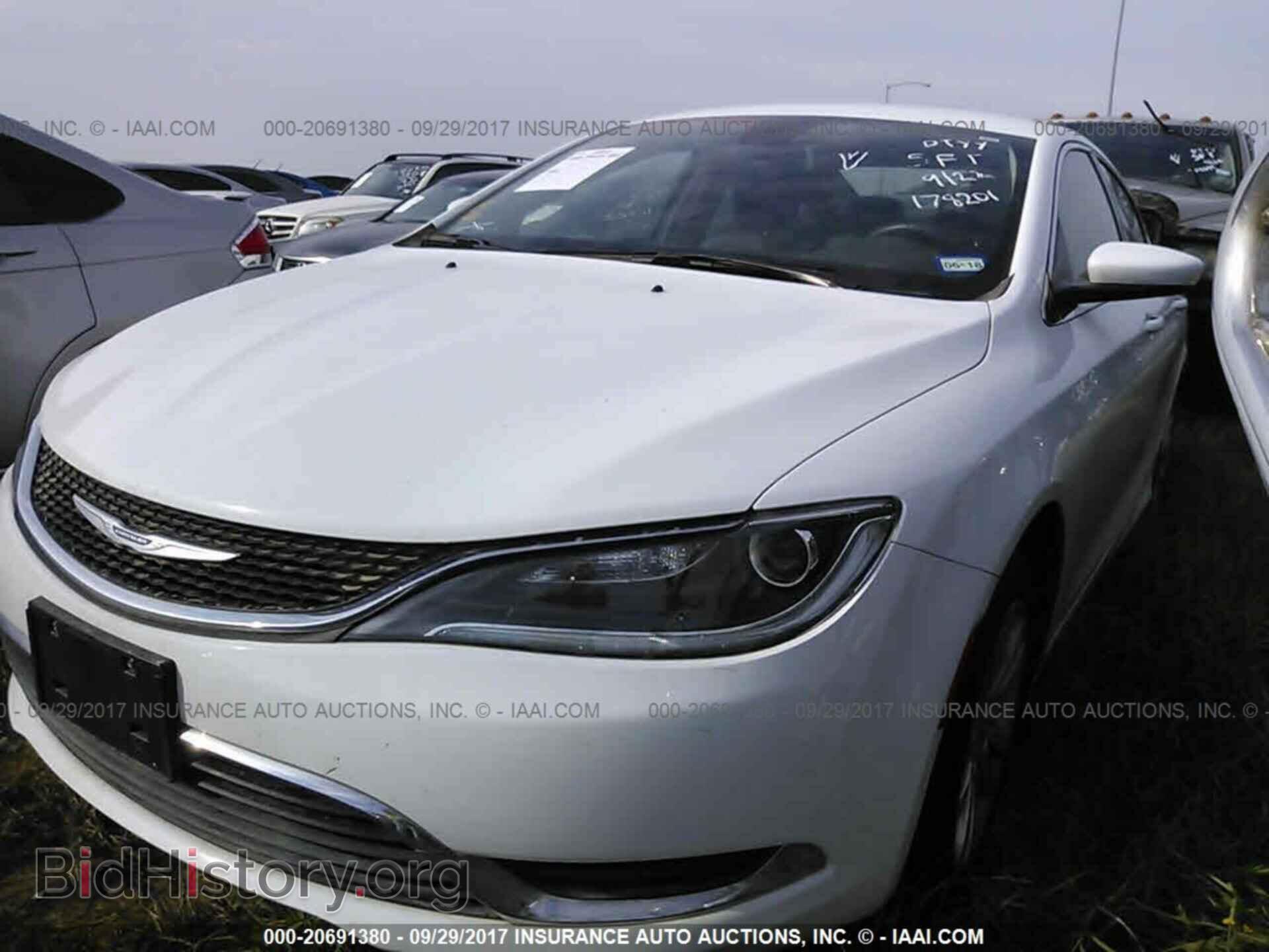 2016 Chrysler 200 - VIN: 1C3CCCABXGN178201 - Photo 2