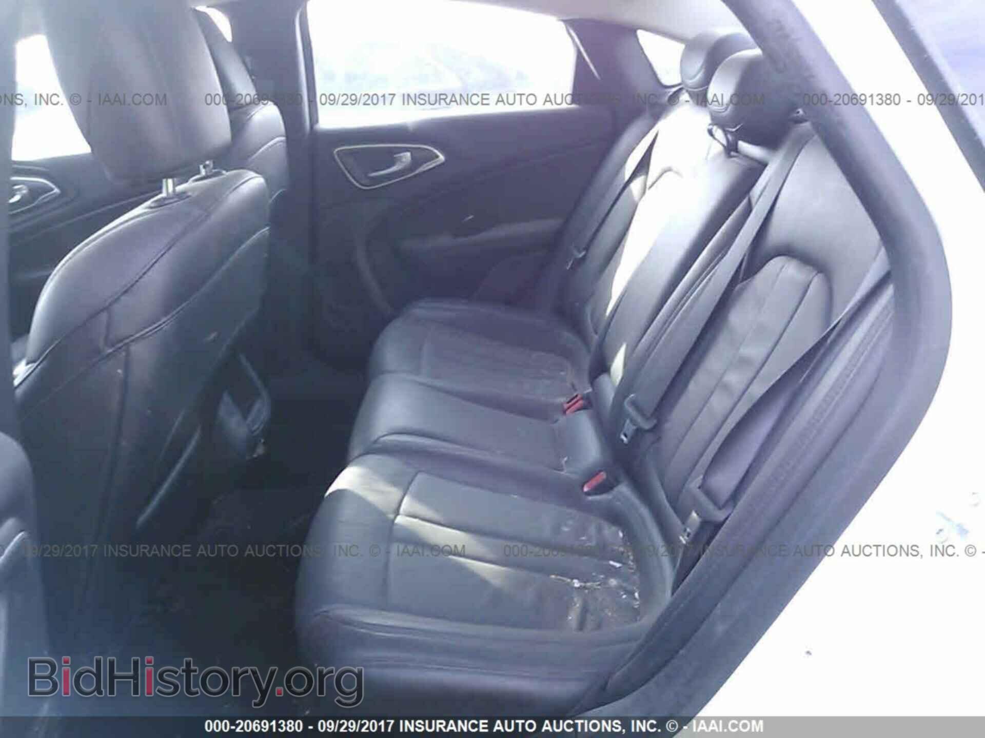 2016 Chrysler 200 - VIN: 1C3CCCABXGN178201 - Photo 8