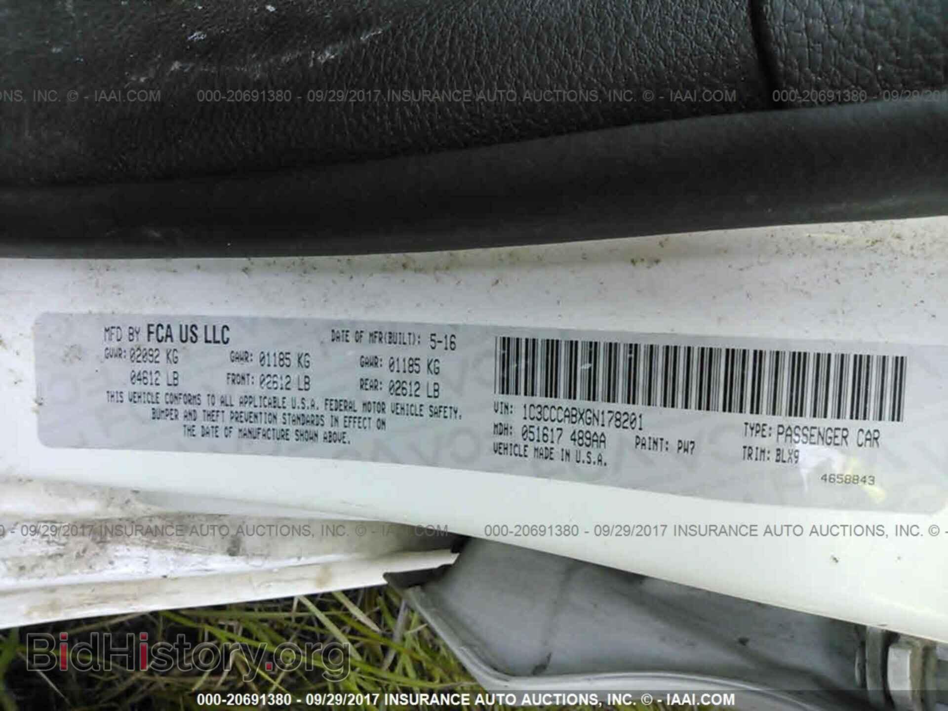 2016 Chrysler 200 - VIN: 1C3CCCABXGN178201 - Photo 9