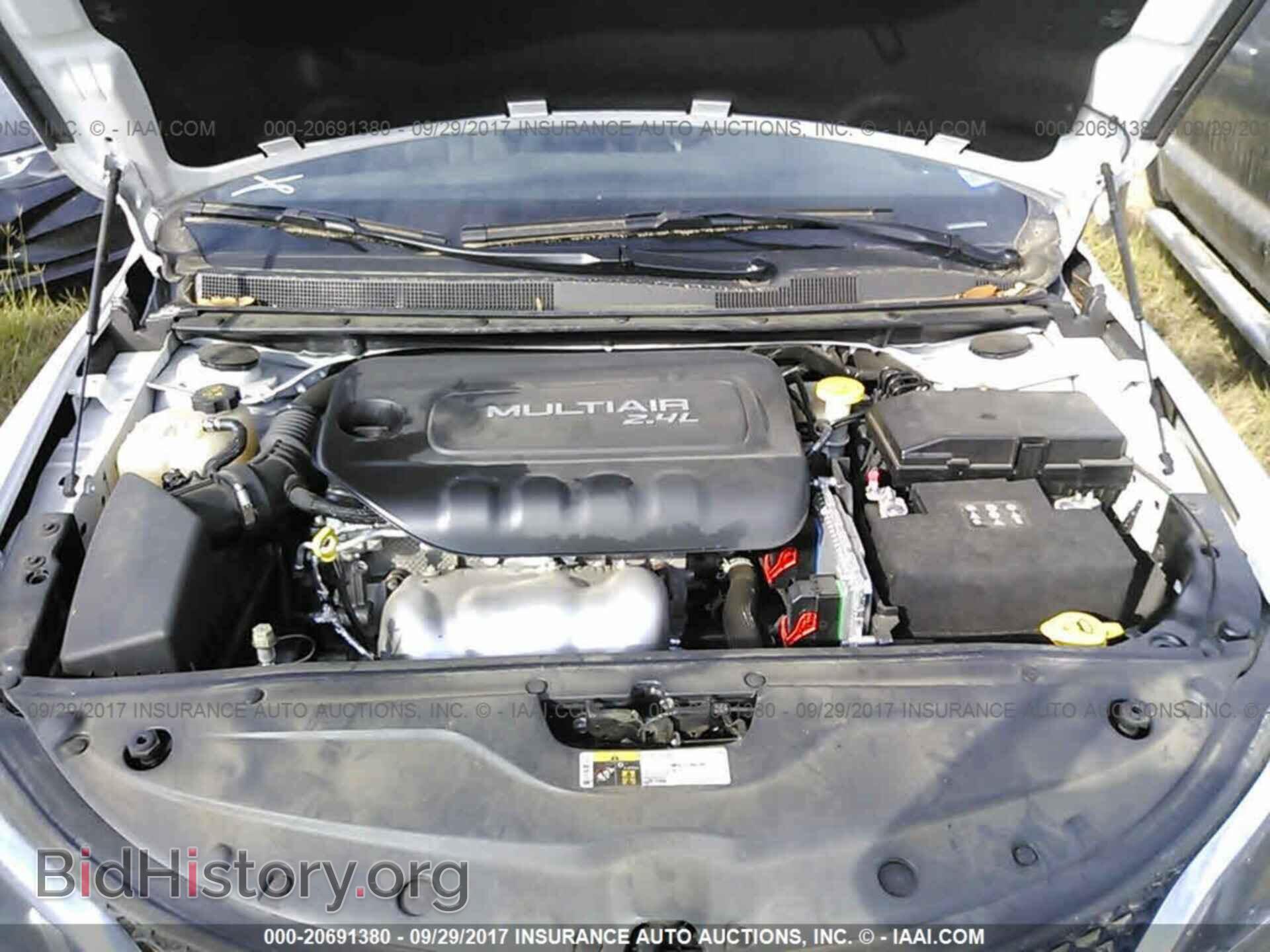 2016 Chrysler 200 - VIN: 1C3CCCABXGN178201 - Photo 10