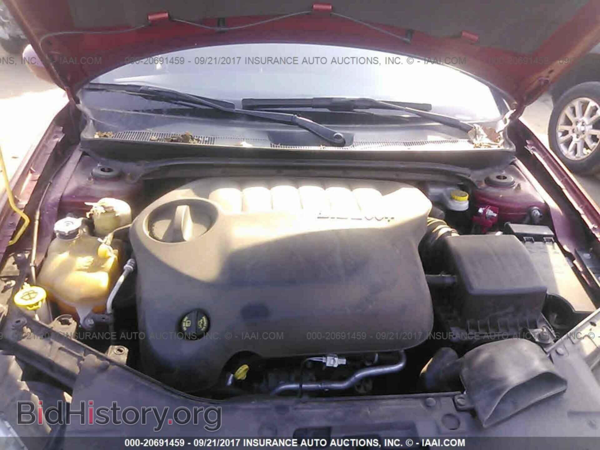 2013 Chrysler 200 - VIN: 1C3CCBBG1DN731575 - Photo 10