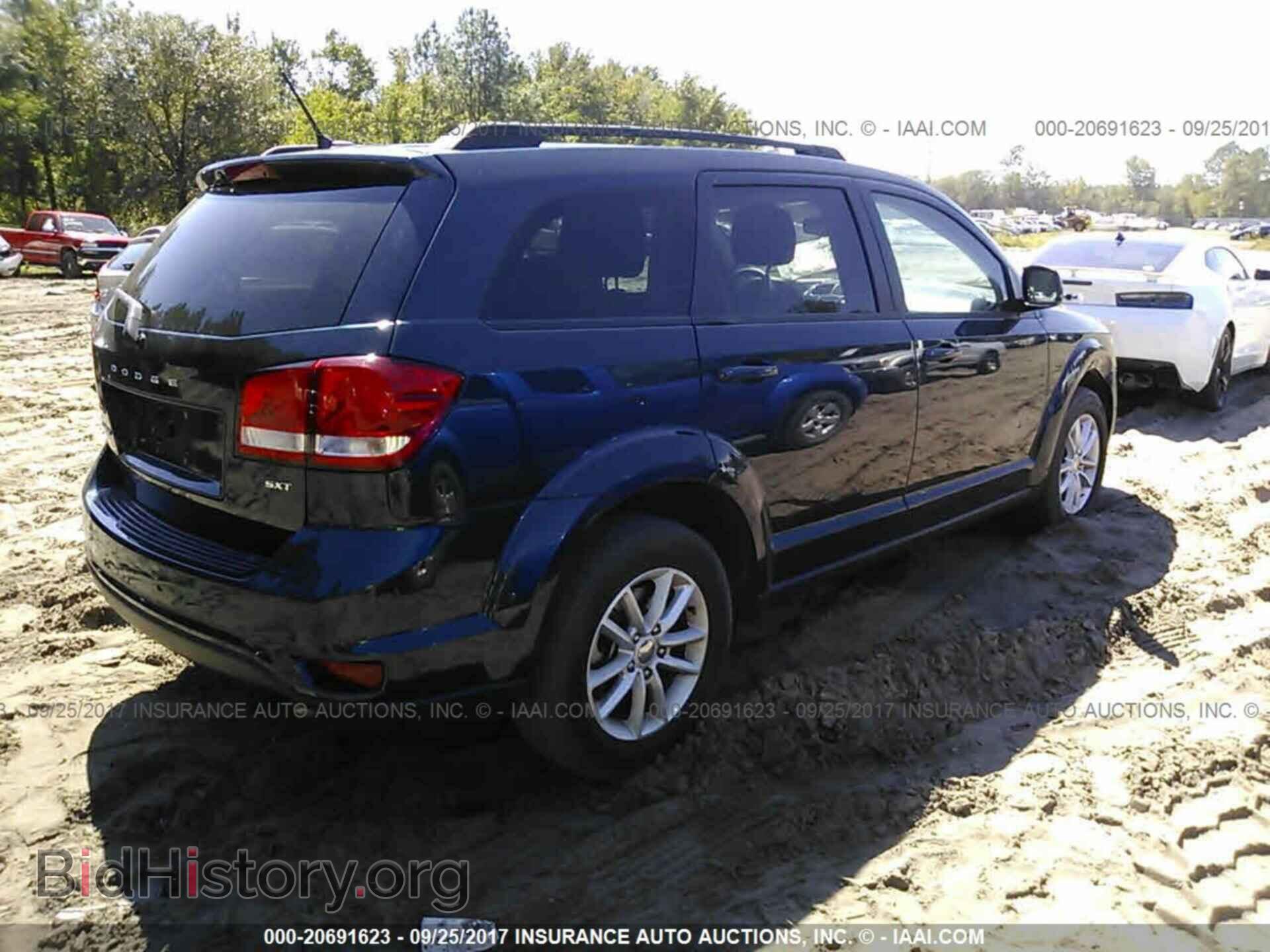2015 Dodge Journey - VIN: 3C4PDCBB4FT665790 - Photo 4