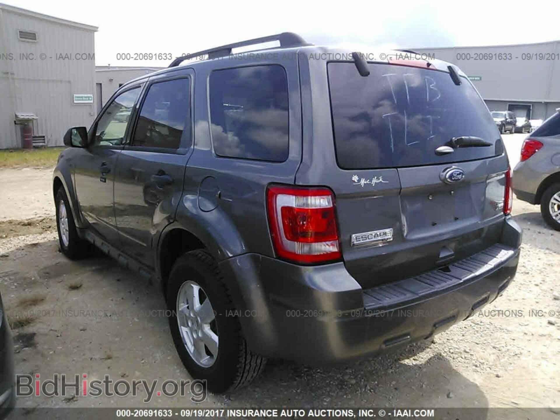 2012 Ford Escape - VIN: 1FMCU0DG0CKB69805 - Фото 3