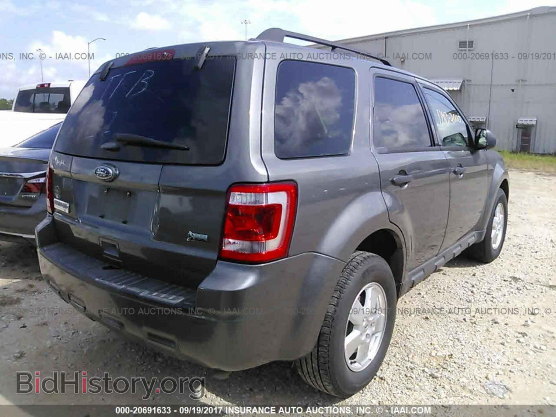 2012 Ford Escape - VIN: 1FMCU0DG0CKB69805 - Фото 4