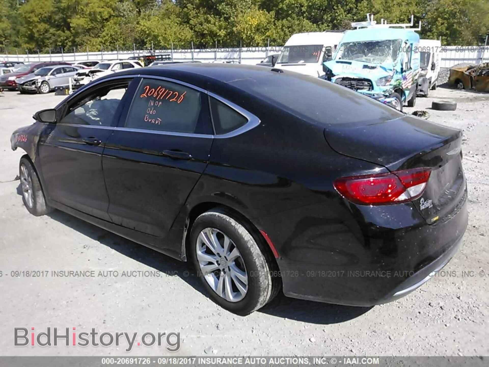 2016 Chrysler 200 - VIN: 1C3CCCAB9GN154326 - Photo 3