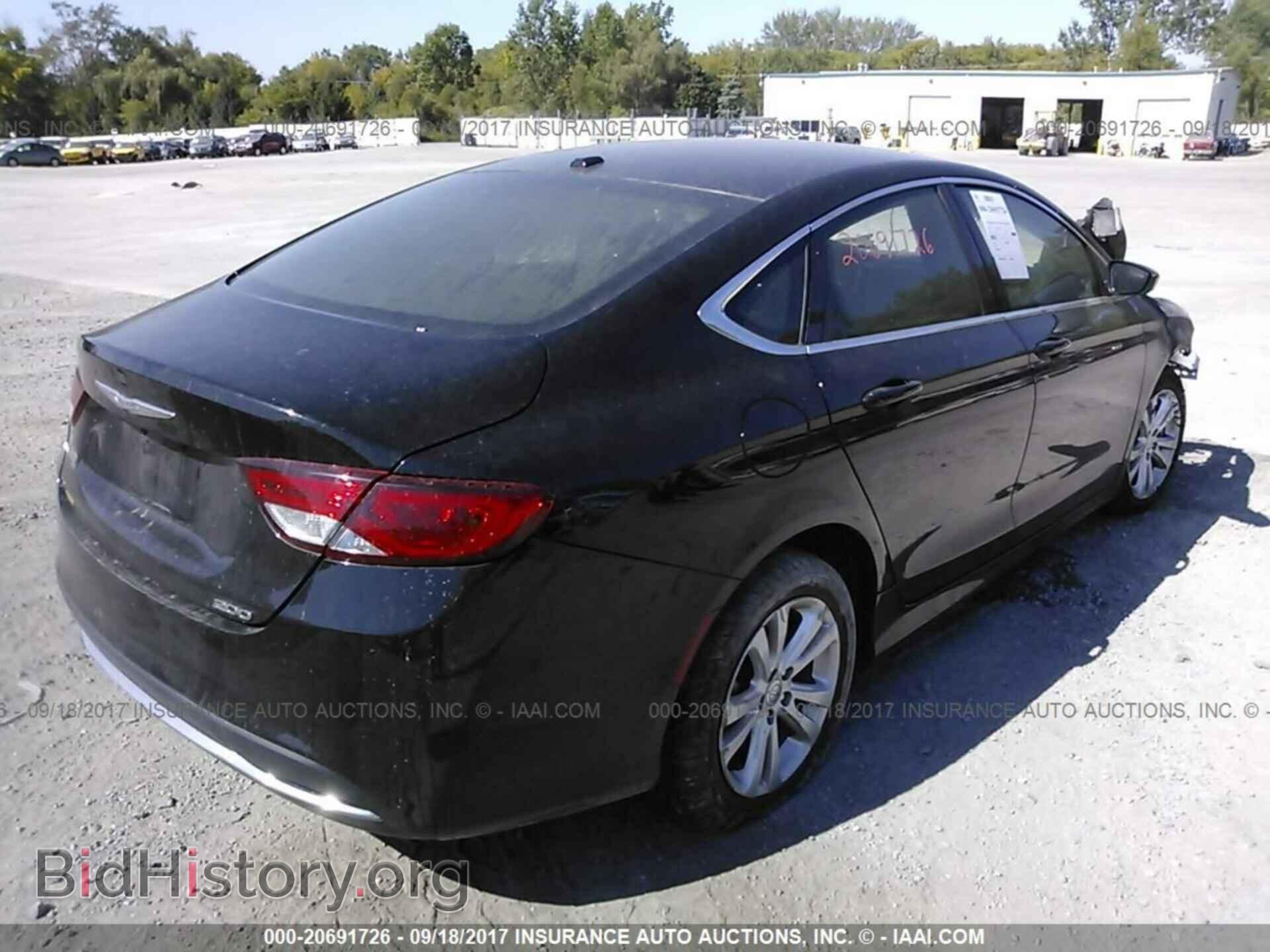 2016 Chrysler 200 - VIN: 1C3CCCAB9GN154326 - Photo 4