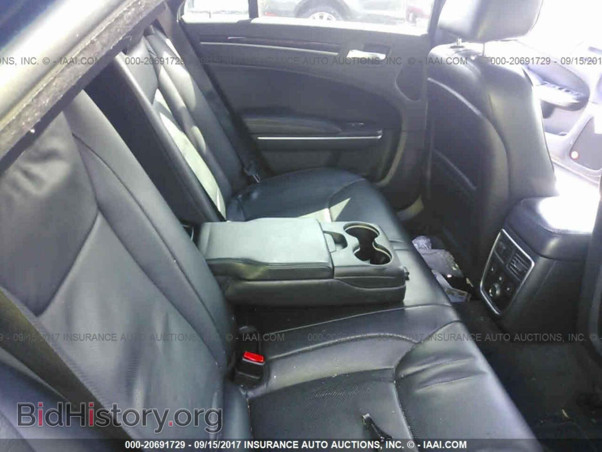 2013 Chrysler 300c - VIN: 2C3CCAET6DH632407 - Фото 8