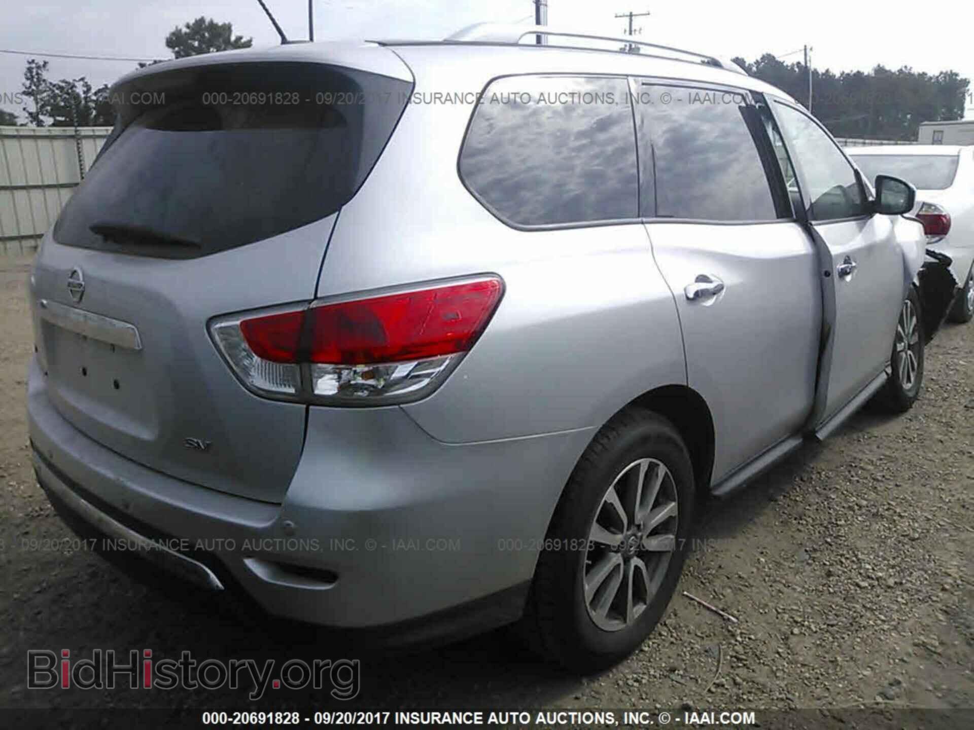 2015 Nissan Pathfinder - VIN: 5N1AR2MN7FC674340 - Фото 4