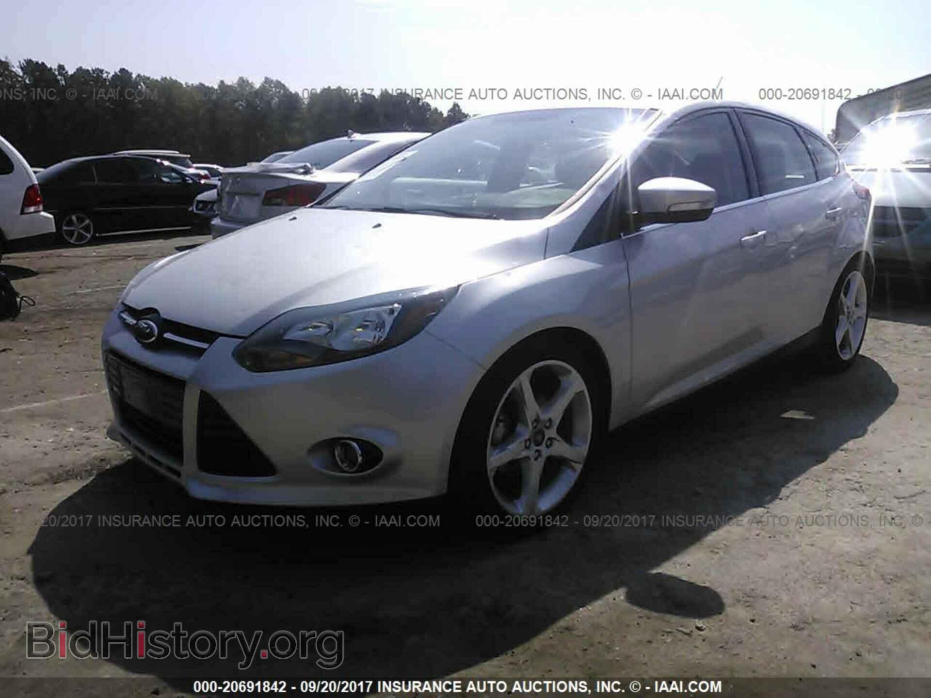 2013 Ford Focus - VIN: 1FADP3N2XDL368737 - Фото 2