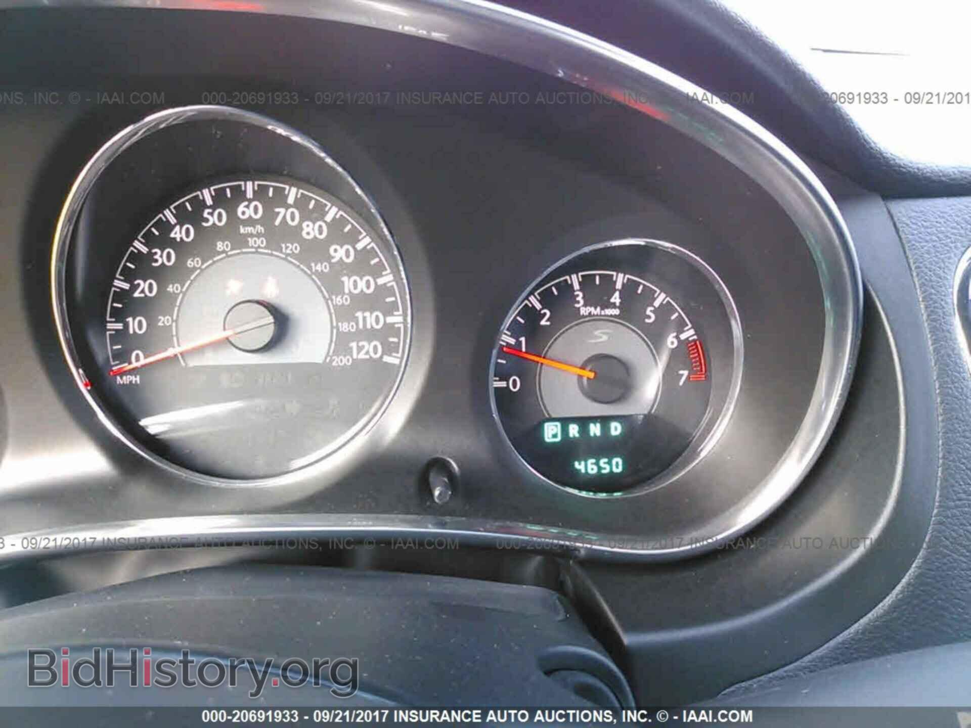 2014 Chrysler 200 - VIN: 1C3BCBGG5EN135195 - Фото 7